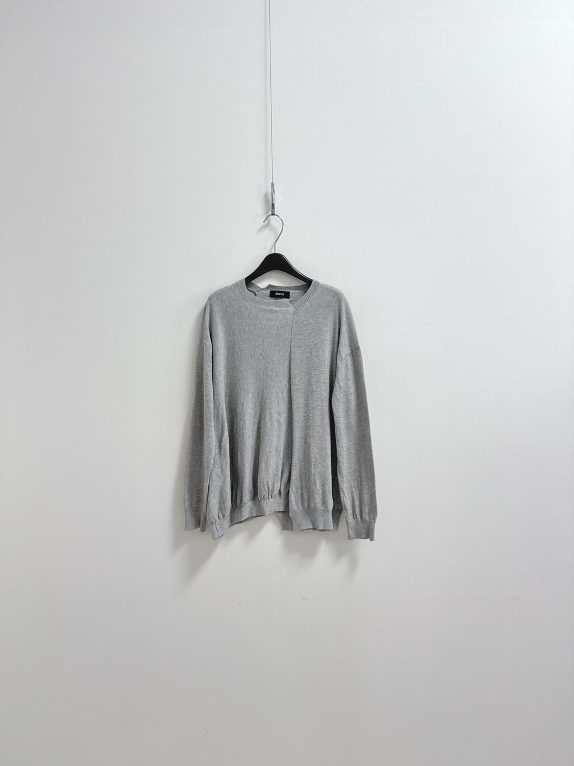 주카 그레이 언발 코튼 니트 상품이미지1