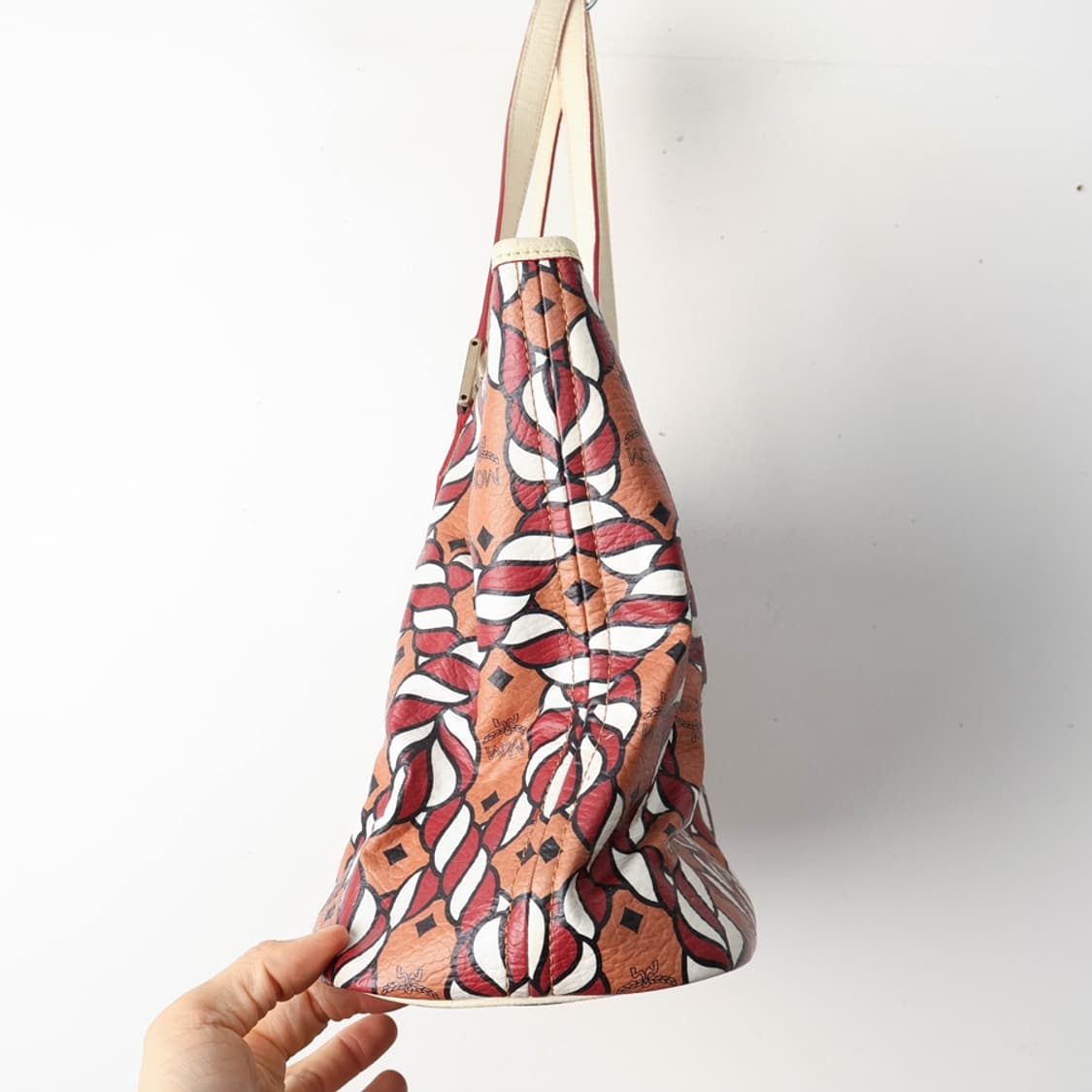 MCM X CRAIG REDMAN 한정판 숄더백 상품이미지3