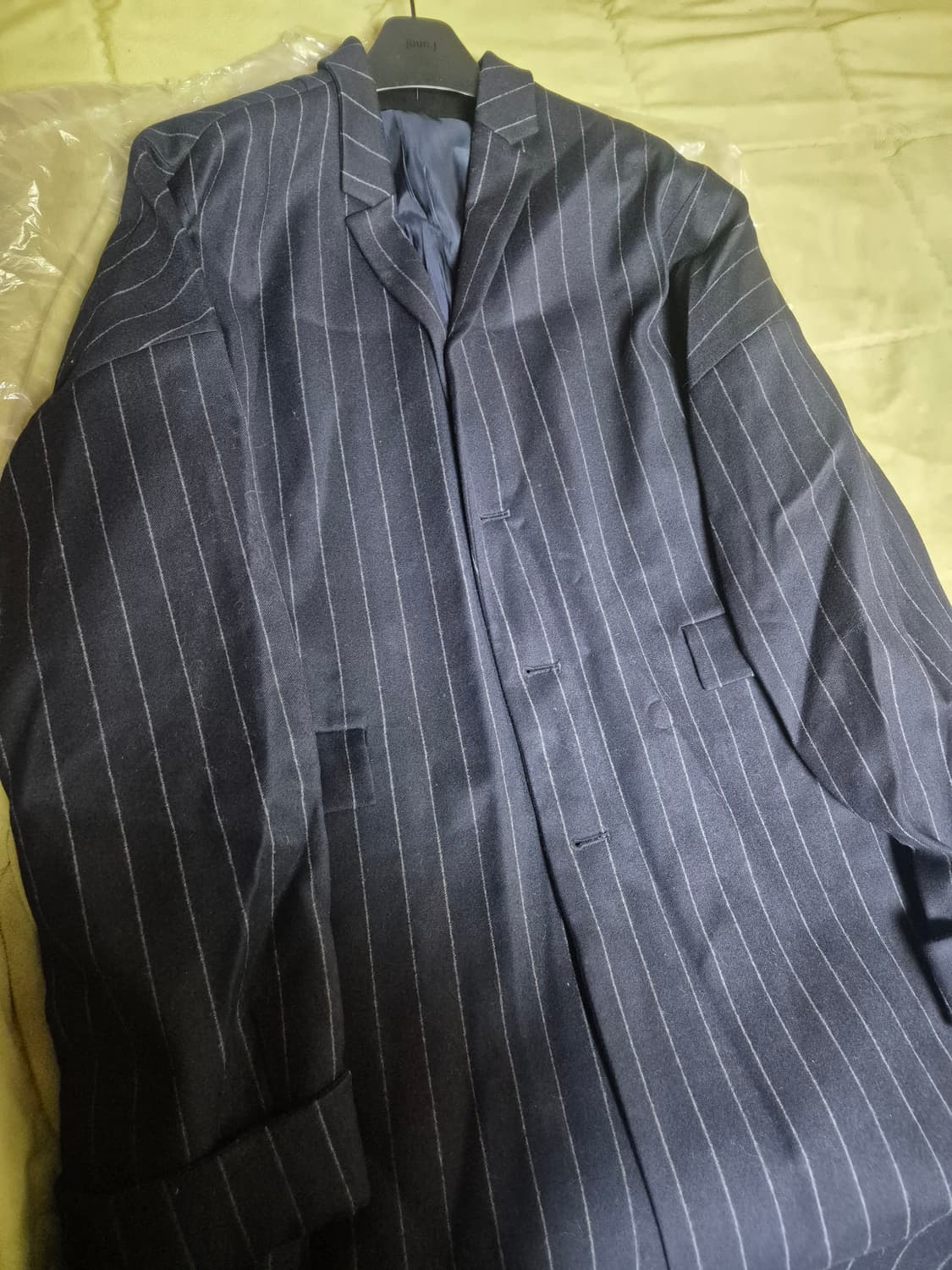 준지 16fw 스트라이프 코쿤핏 코트 상품이미지4