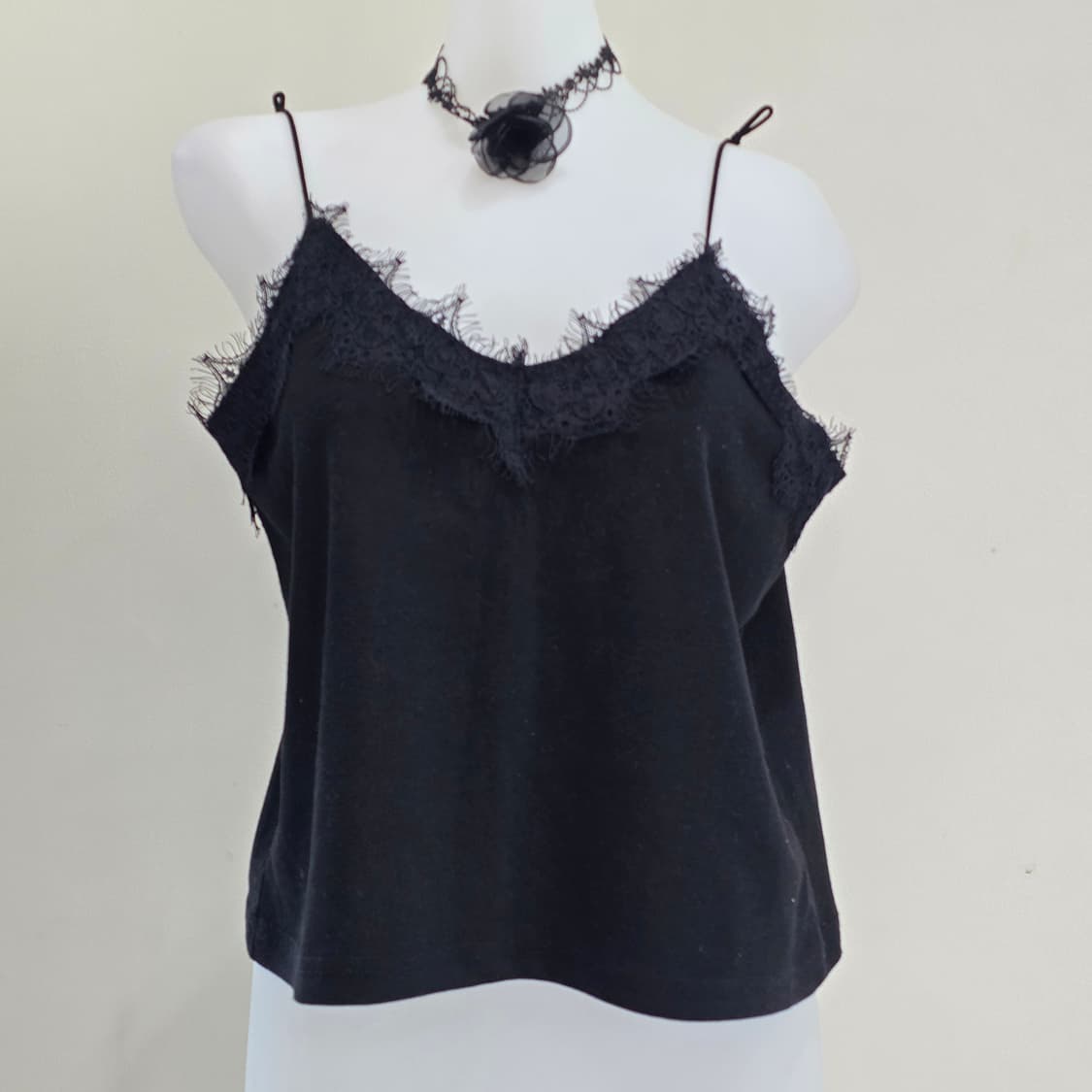 3000원 빈티지)블랙 레이스 오네갸루 y2k 고딕슬리브리스 민소매탑 상품이미지1