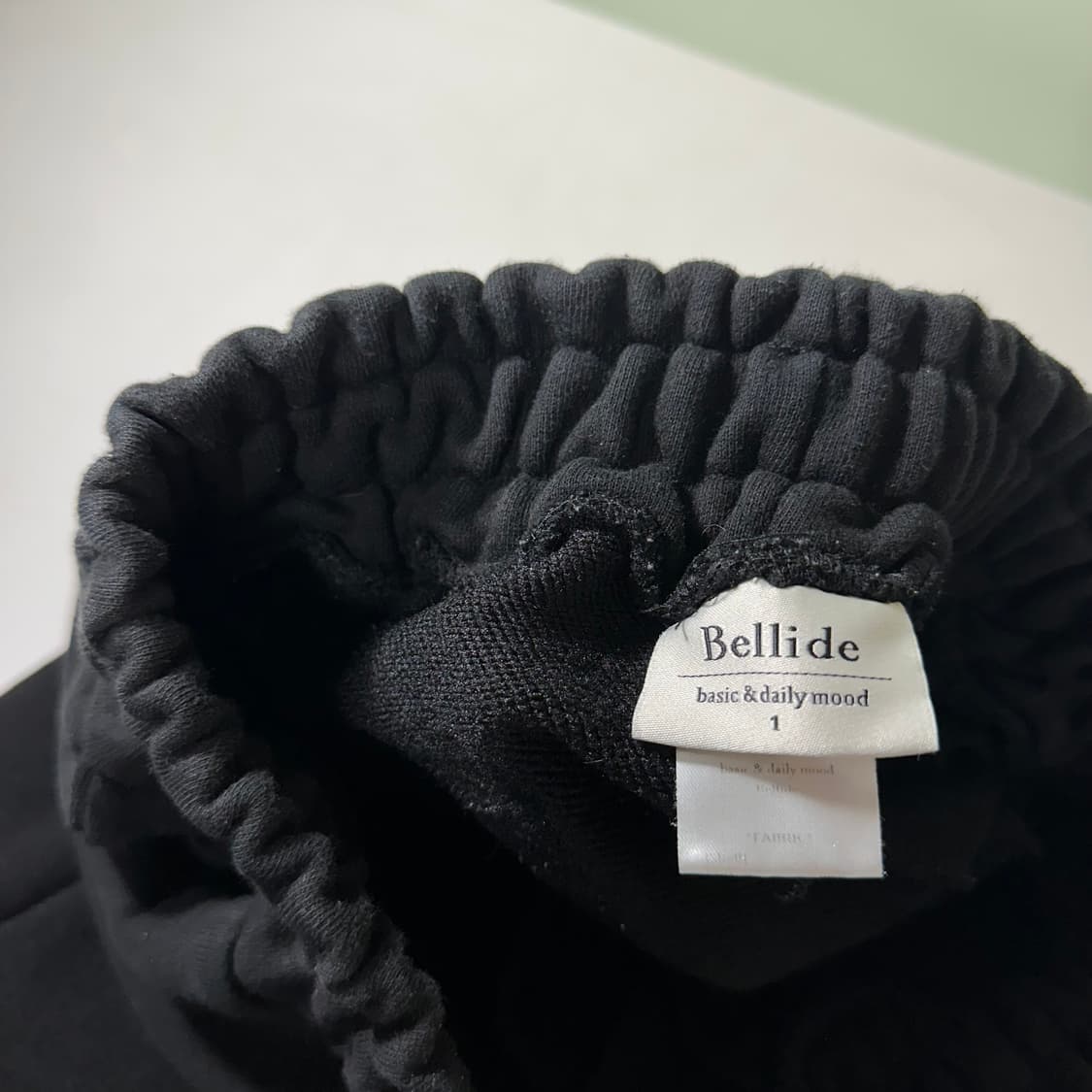 M 벨리드 BELLIDE 블랙 루즈와이드핏 밴딩 스웻팬츠 상품이미지3