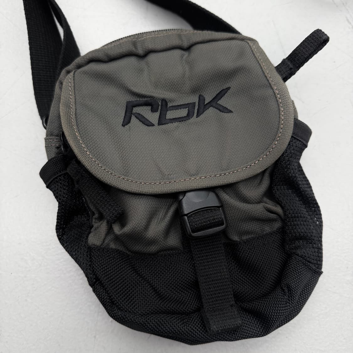 리복 테크니컬 올드스쿨 미니 크로스백 상품이미지4