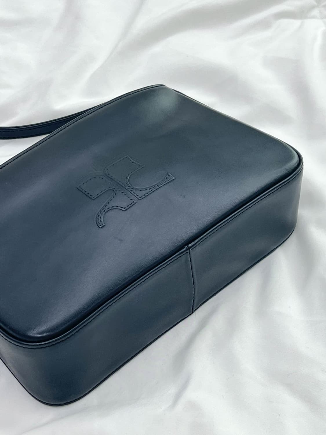  courreges / 꾸레쥬 블랙 스퀘어 숄더백 스몰 상품이미지4