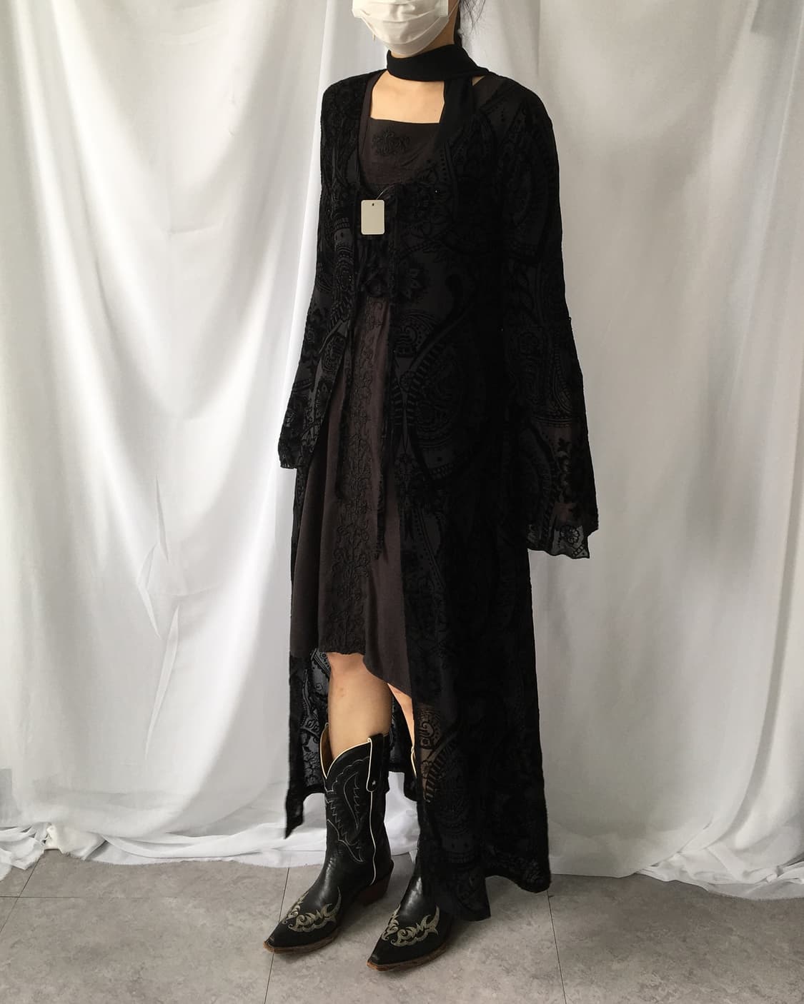 Oriental velvet pattern point long cardi 상품이미지5