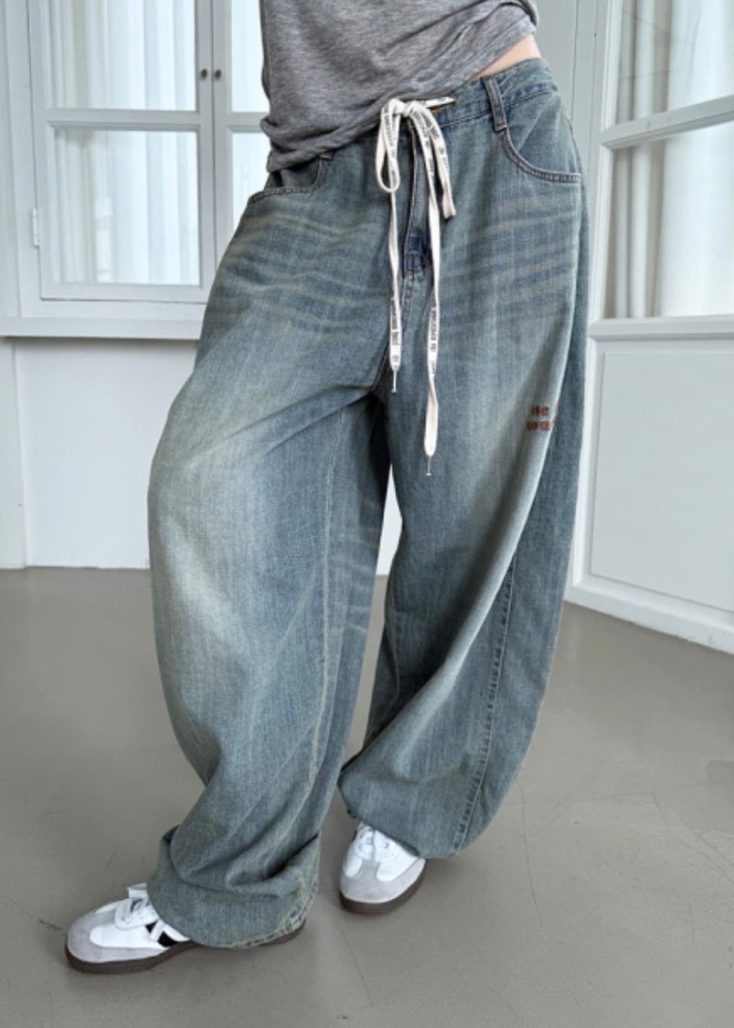 더미스테리어스호텔 로고 스트랩 진 1사이즈 상품이미지2