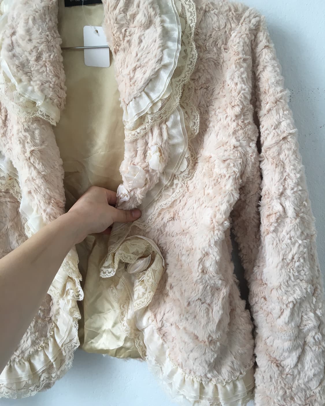 Lace trimming fake fur jacket 상품이미지5