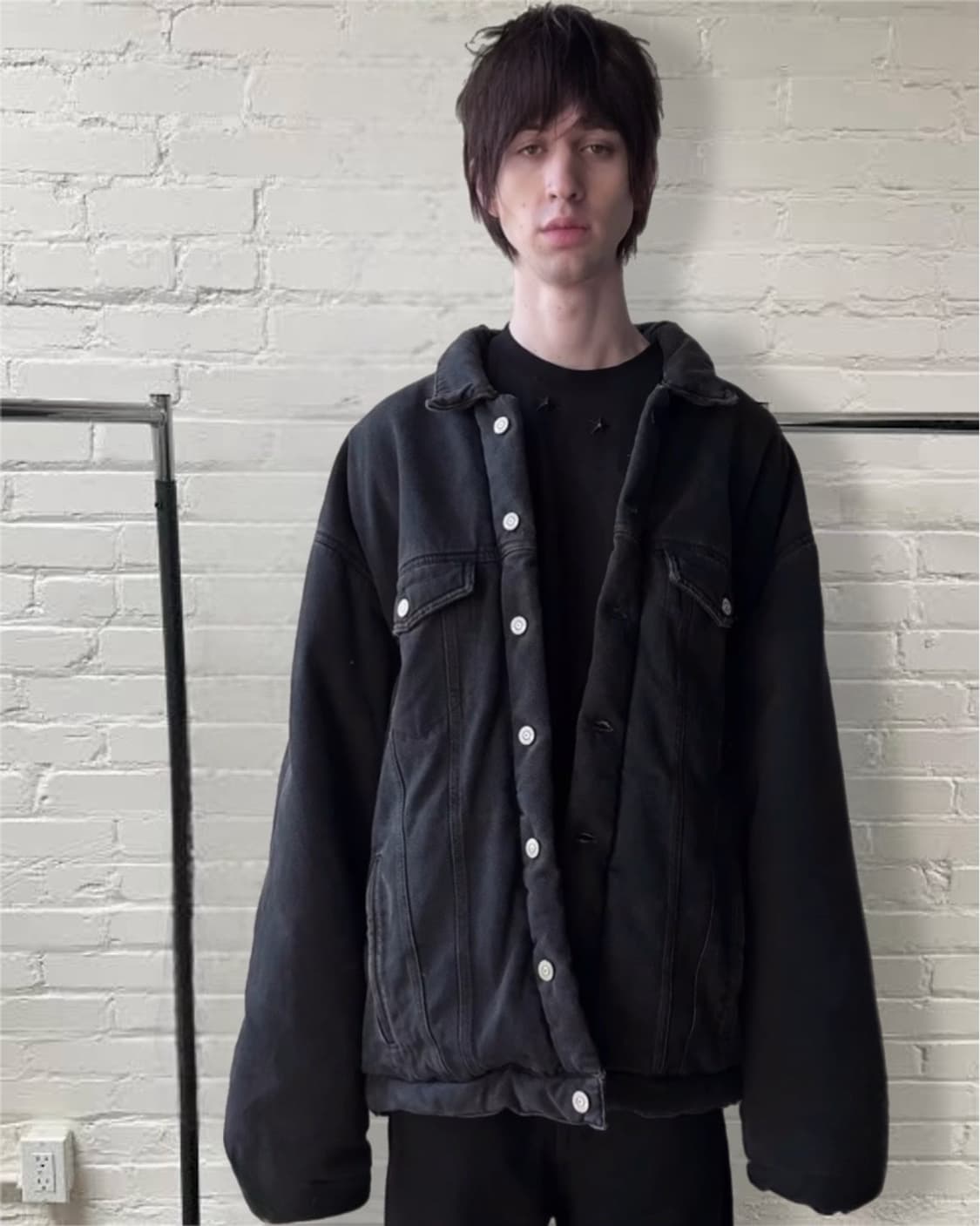 칸예와 샤이가 입은 발렌시아가 간지깡패 데님 패딩 자켓 흑청 상품이미지2