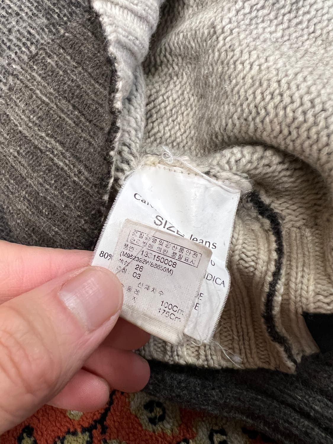 [M] CK JEANS 카키 빈티지 브이넥 니트 상품이미지7