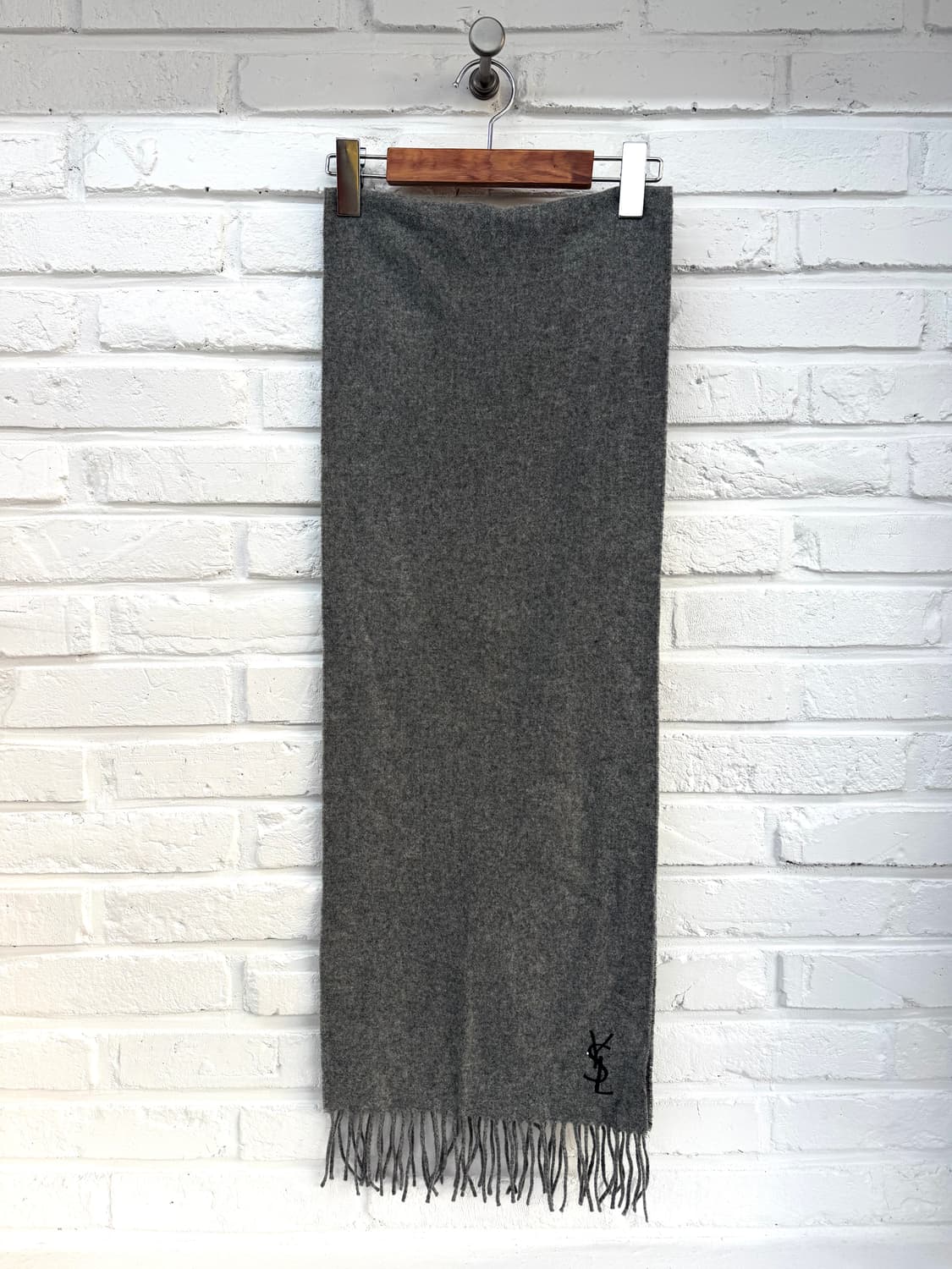 입생로랑 그레이 울 머플러  상품이미지1