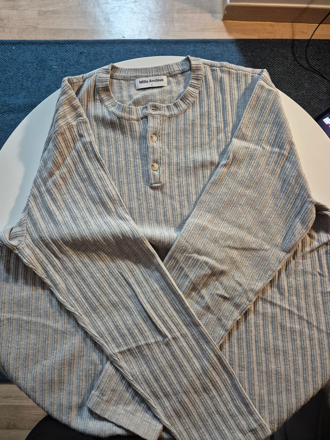 밀로아카이브 헨리넥니트 XL 그레이 상품이미지4