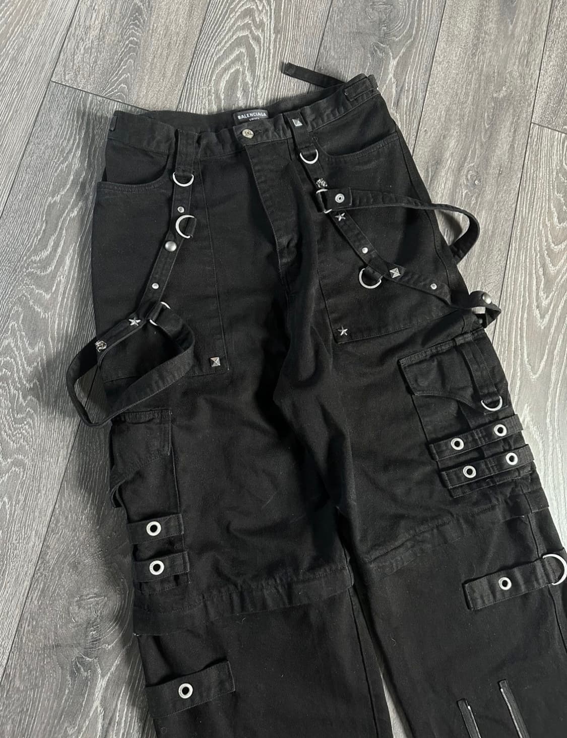 (33) 발렌시아가 21AW 레이버 데님팬츠 블랙 상품이미지3