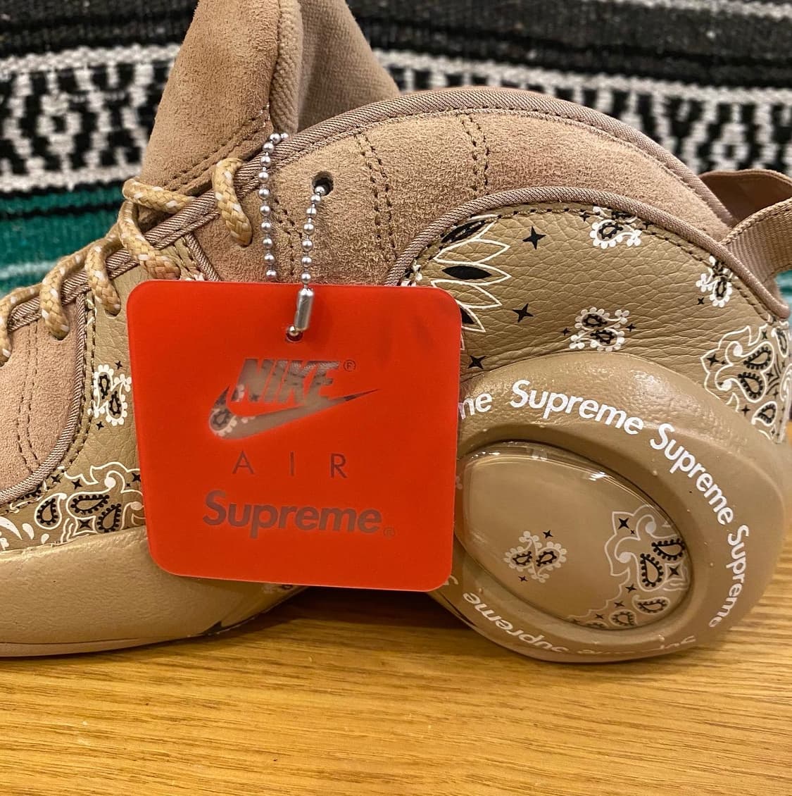 새상품 슈프림 나이키 에어줌 플라이트 95 페이즐반다나 상품이미지6