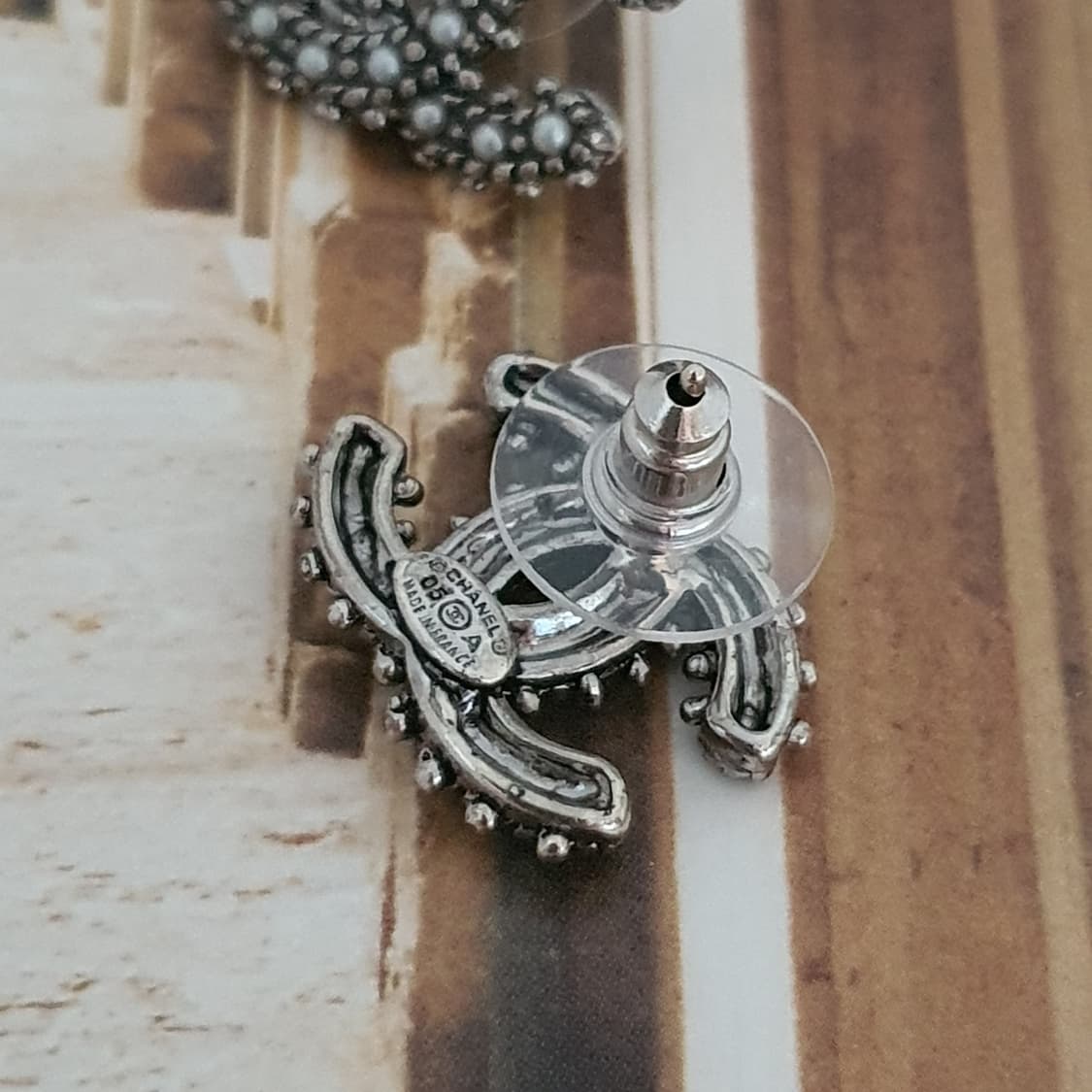 샤넬 빈티지 업사이클링 엔틱 CC귀걸이 상품이미지3