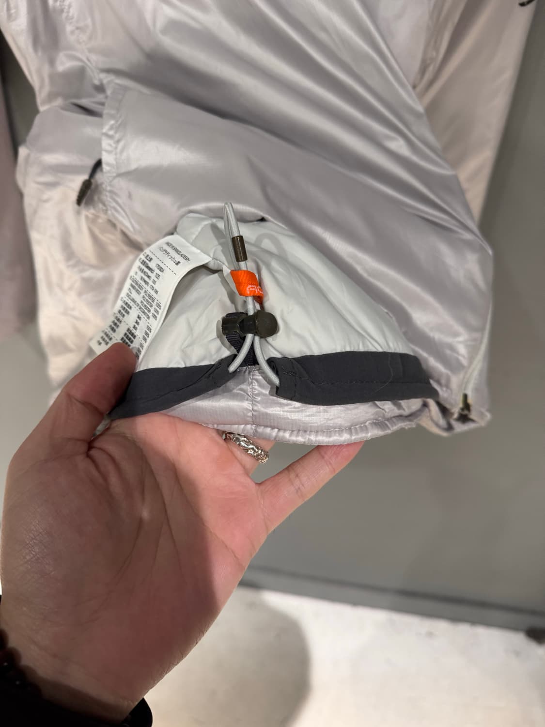 나이키 ACG 라이트 비대칭 패디드 경량자켓  상품이미지10