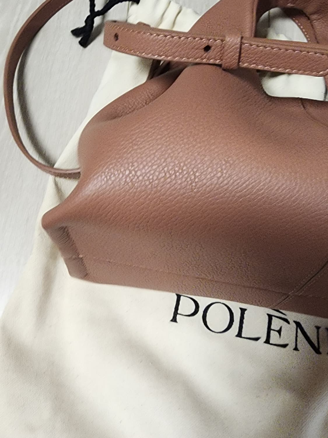 폴렌느 누메로 네프 미니 토트백 블러쉬 팝니다 상품이미지5