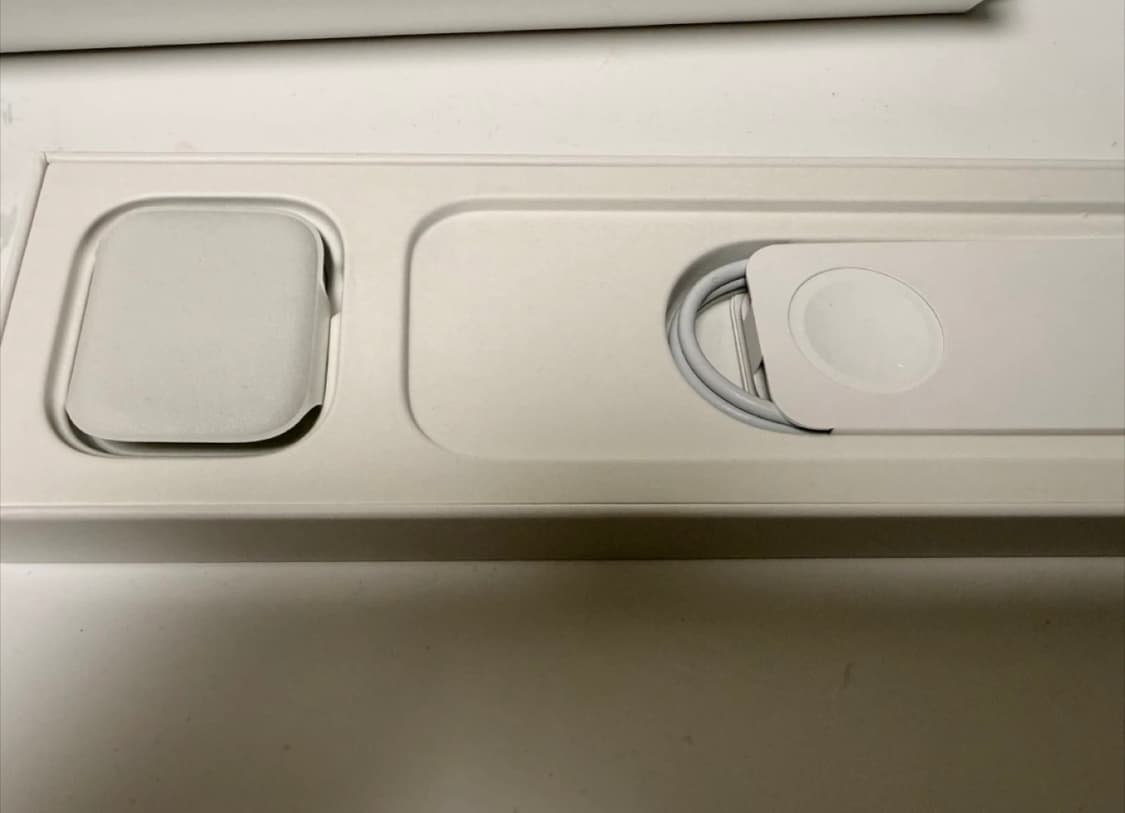 애플워치6 44mm 골드 스테인리스 gps+셀룰러 상품이미지2