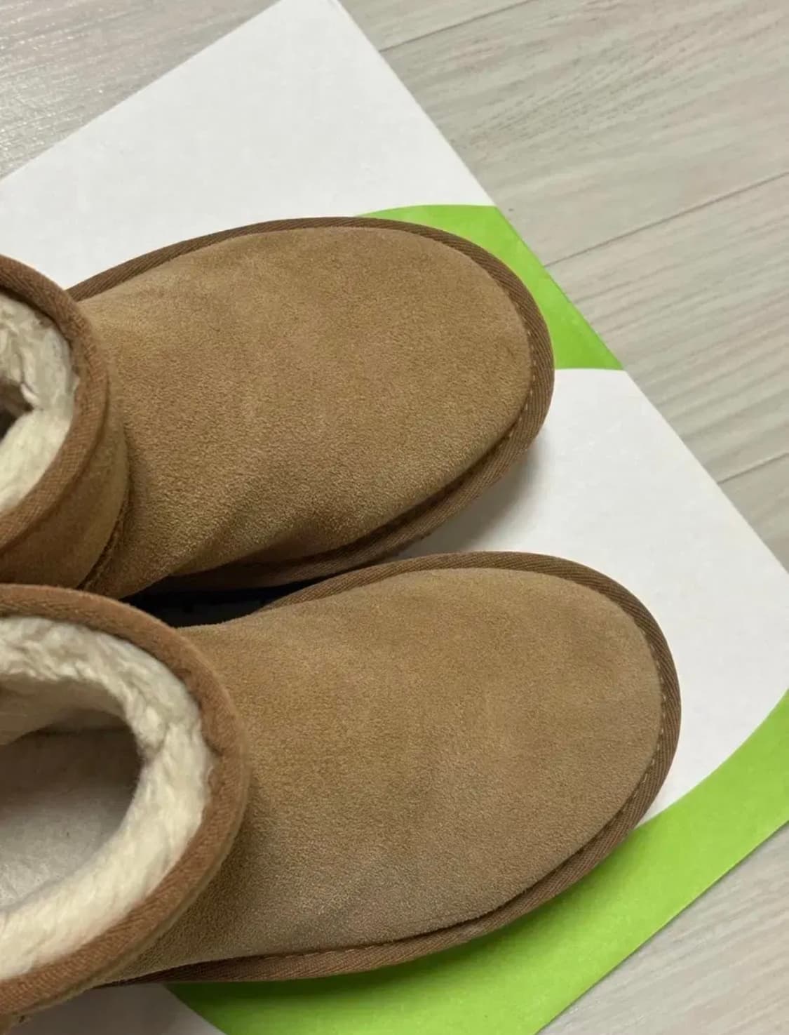 UGG 클래식 미니 플랫폼 부츠 230 상품이미지2