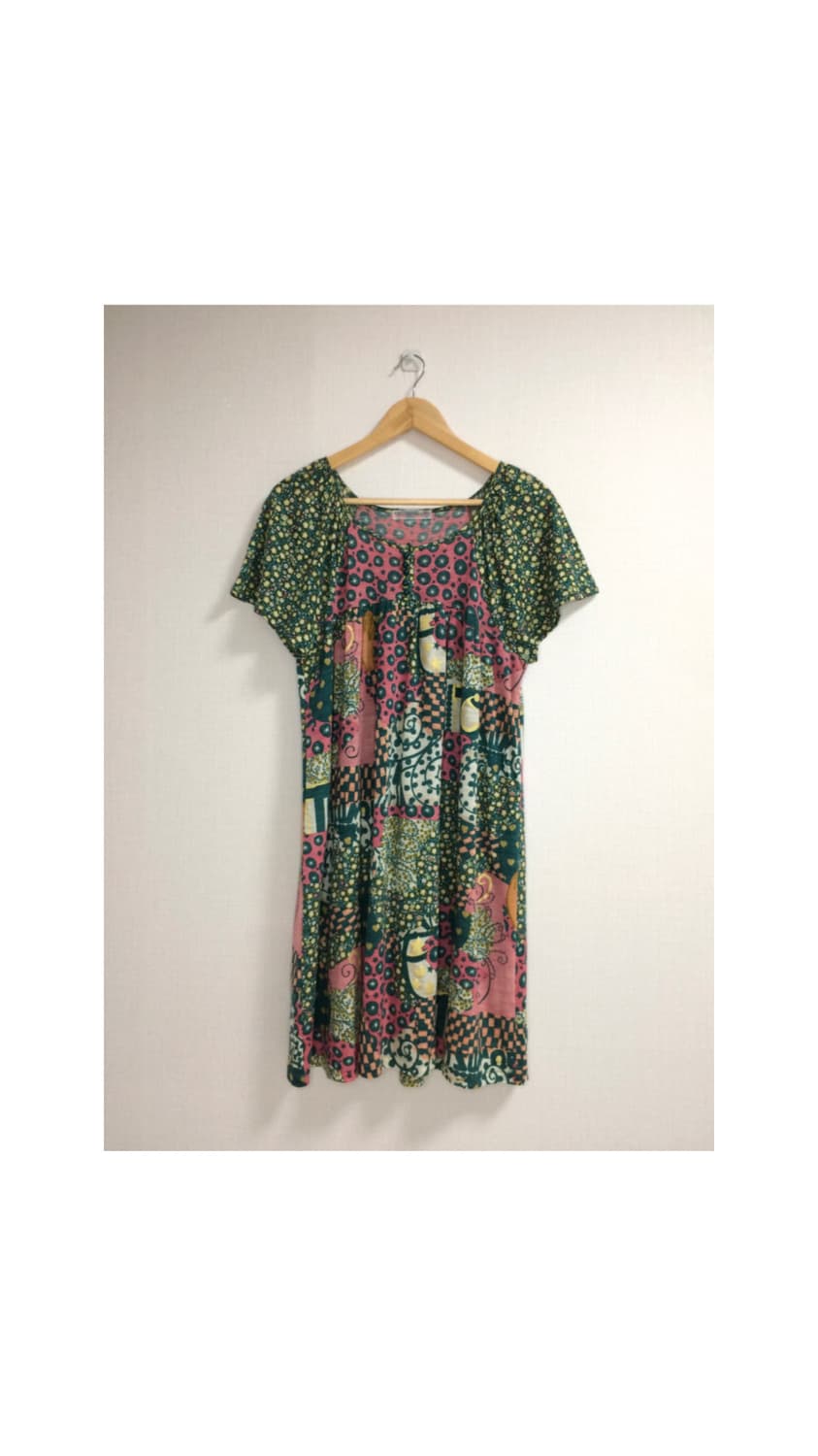 츠모리 치사토 그린 에스닉 플로럴 원피스 상품이미지1