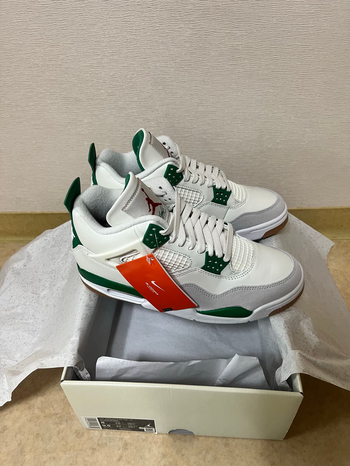 조던4 나이키 SB 레트로 파인 그린 260 새상품 상품이미지1