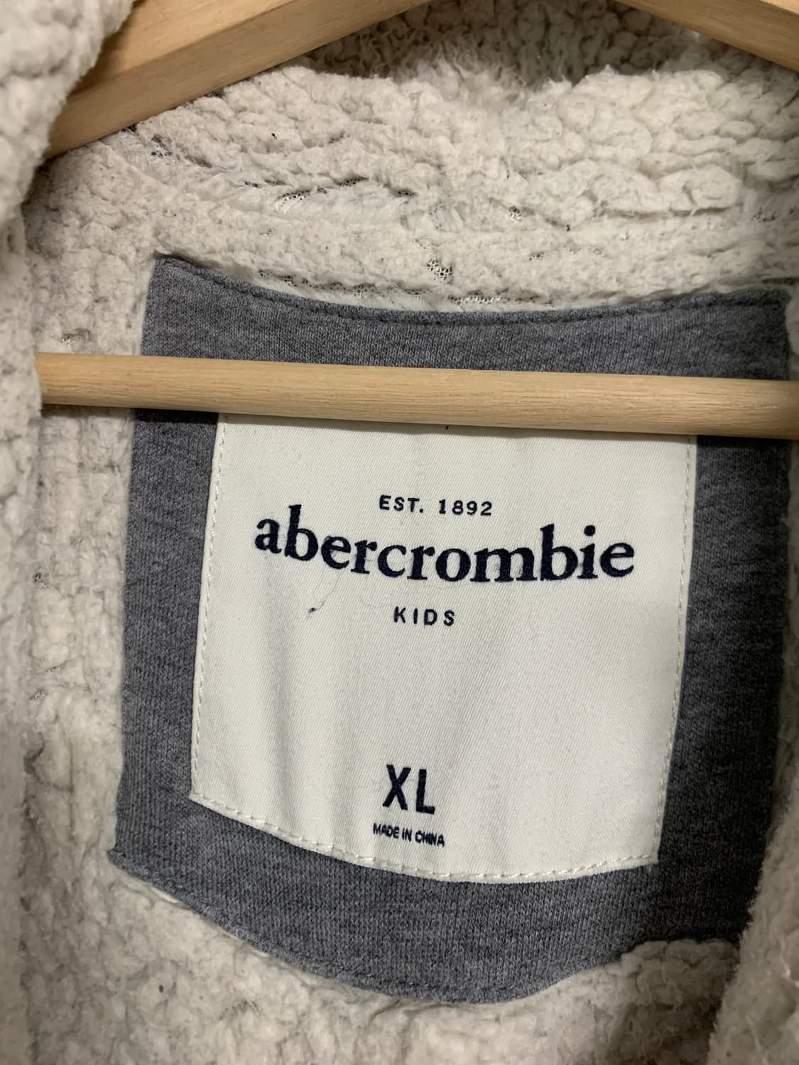 아베크롬비 여성 딱붙핏 후드 집업 XL 상품이미지2