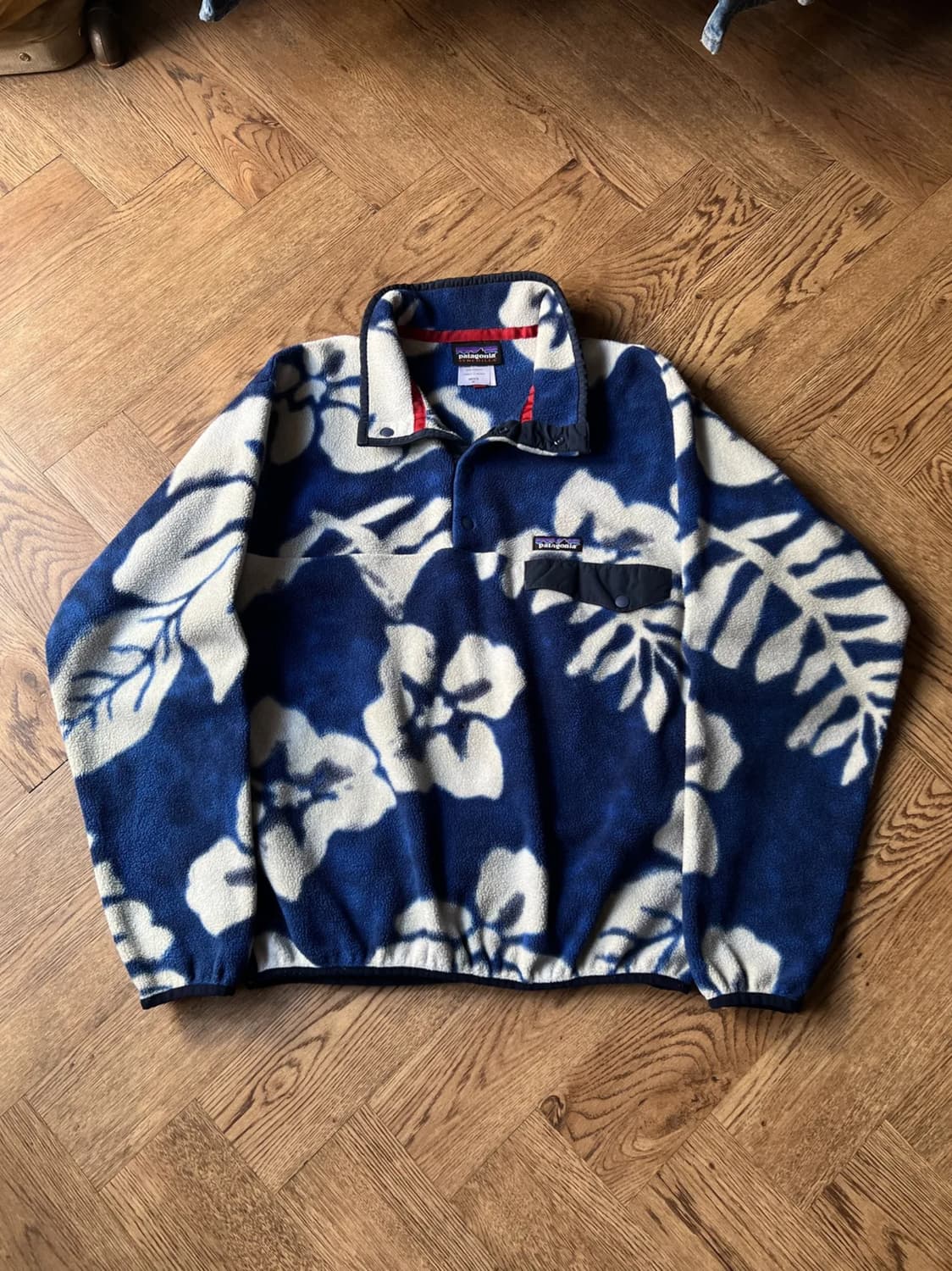 [M]파타고니아 신칠라 플라워 패턴 스냅 플리스 상품이미지1