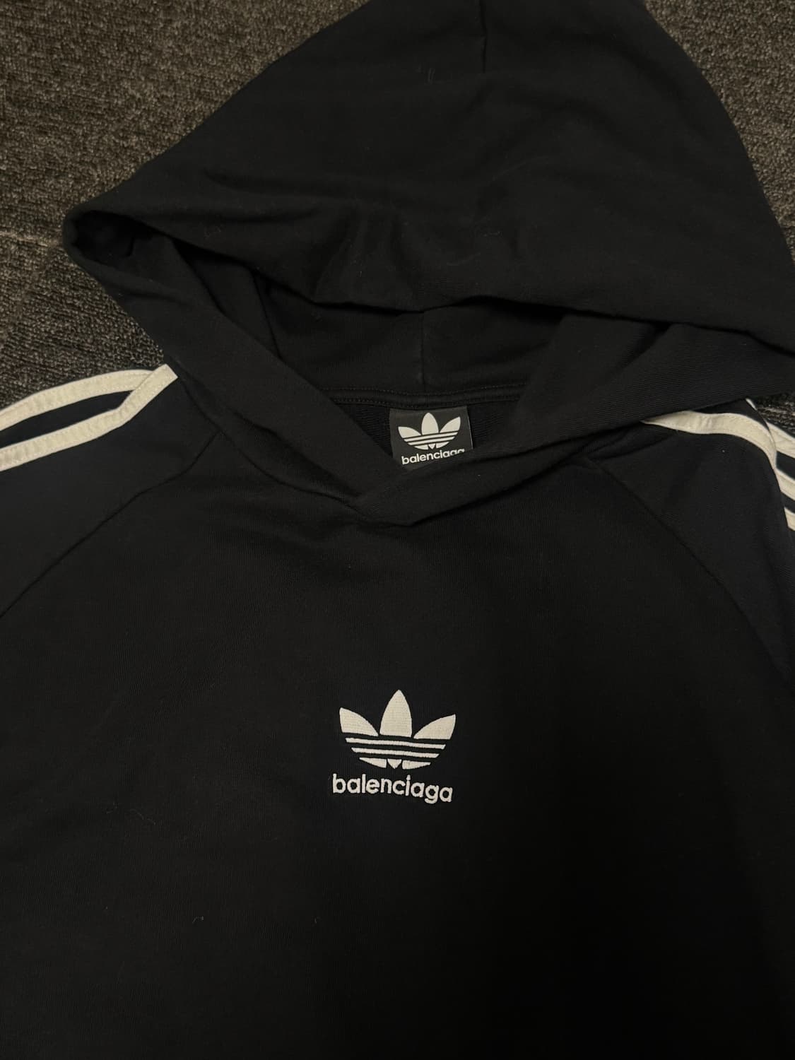 [3] 발렌시아가 x 아디다스 후드 라지 핏 블랙 상품이미지2