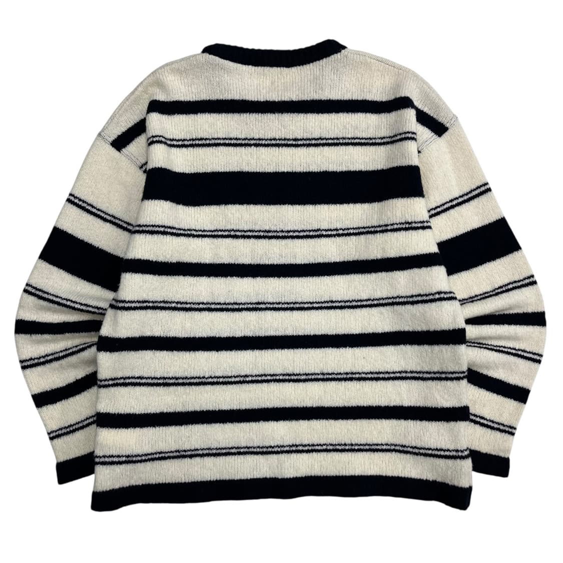 아워레가시 네이비 스트라이프 아이보리 니트 48 상품이미지3