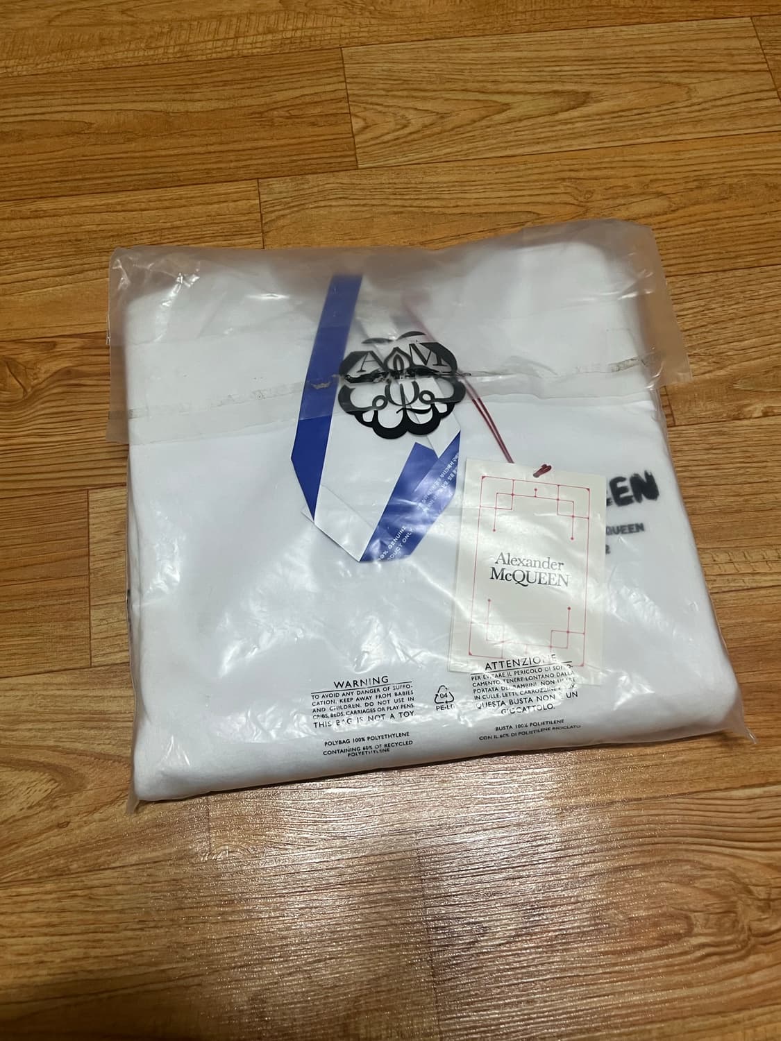 알렉산더맥퀸 로고 맨투맨 상품이미지2