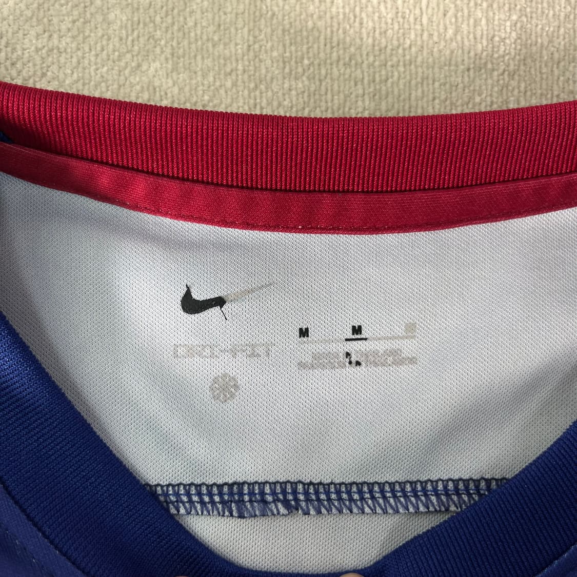 100 나이키 23-24 바르셀로나 페드리 유니폼 상품이미지4