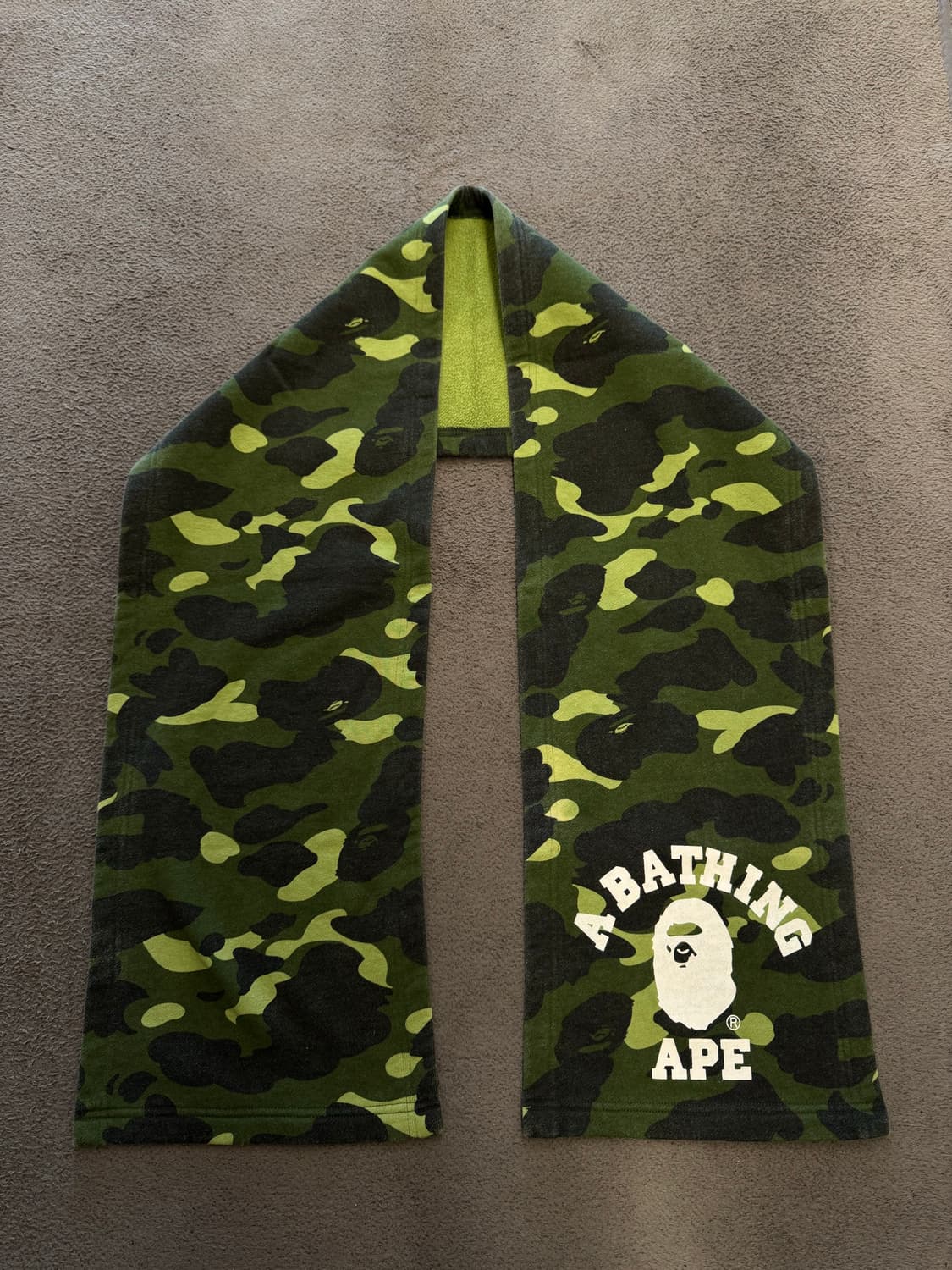 베이프 컬리지 카모 목도리 처분  상품이미지1