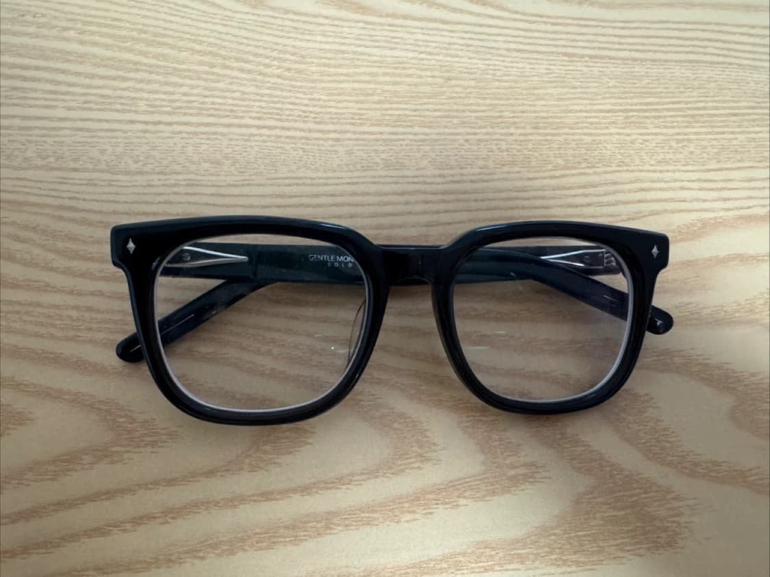 젠틀몬스터 오조 01 블랙 색상 새상품급 싸게 팝니다! 상품이미지3