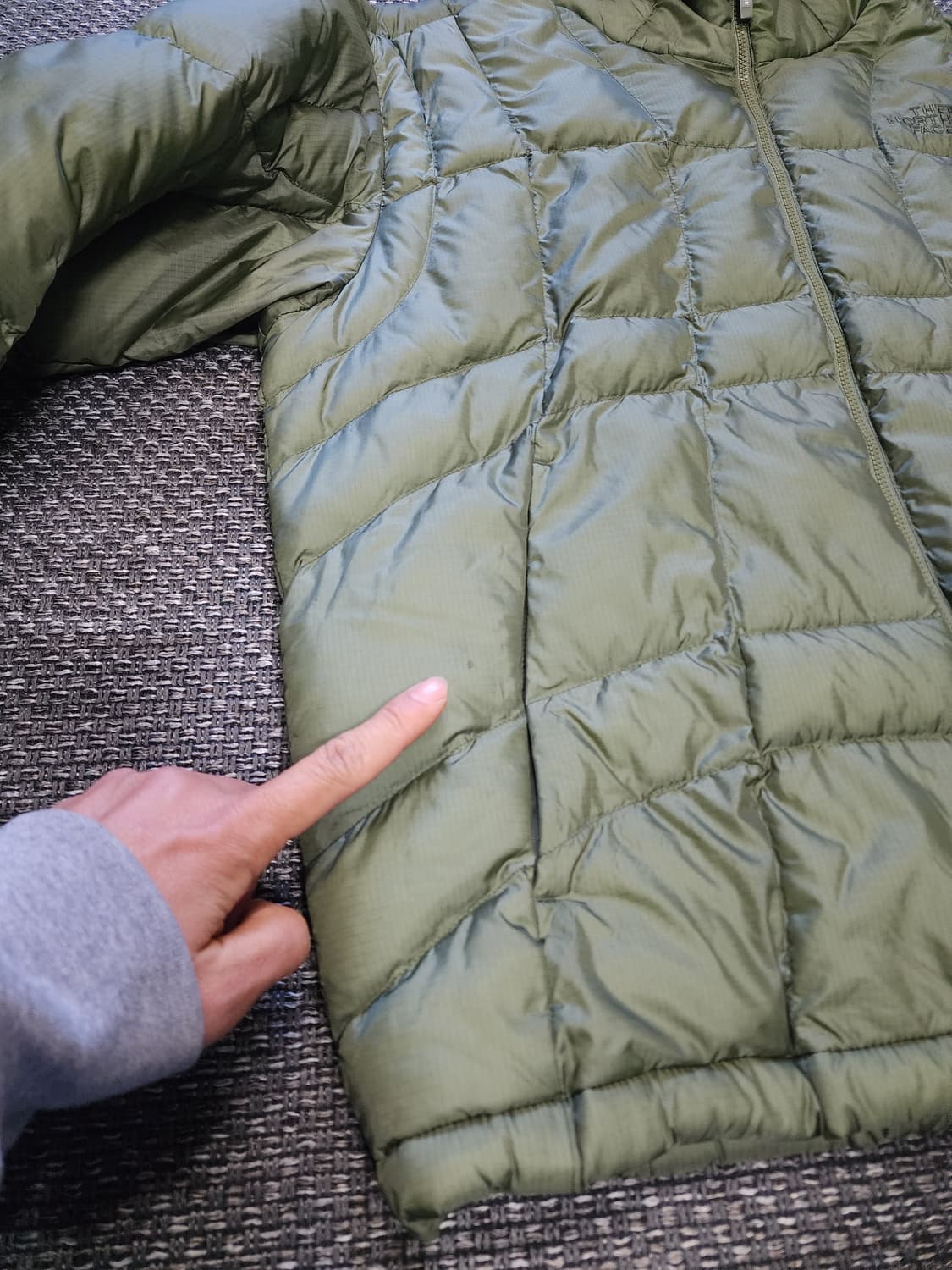 노스페이스 웨이브 라이트 온볼 패딩 95 m사이즈 상품이미지5