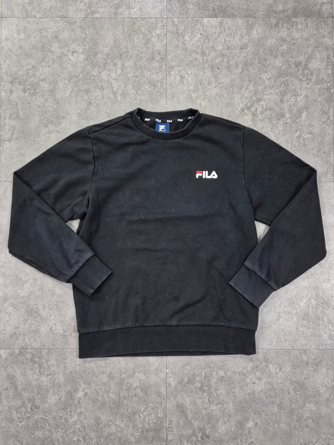 FILA 맨투맨 상품이미지1