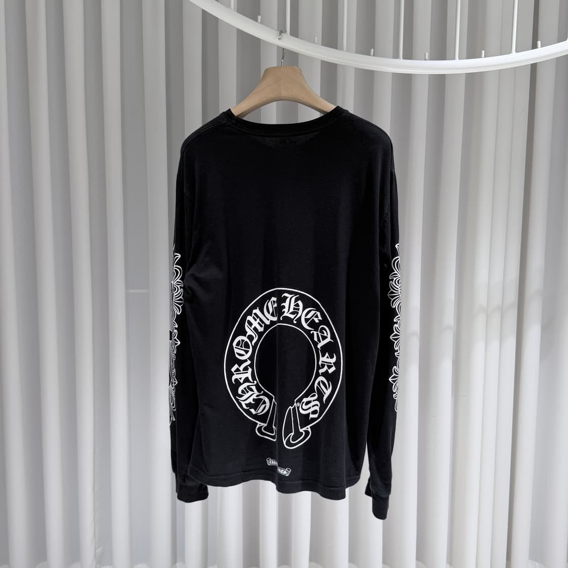 (A/L) / 크롬하츠 홀스슈 플로랄 롱슬리브 긴팔 티셔츠 블랙 상품이미지6