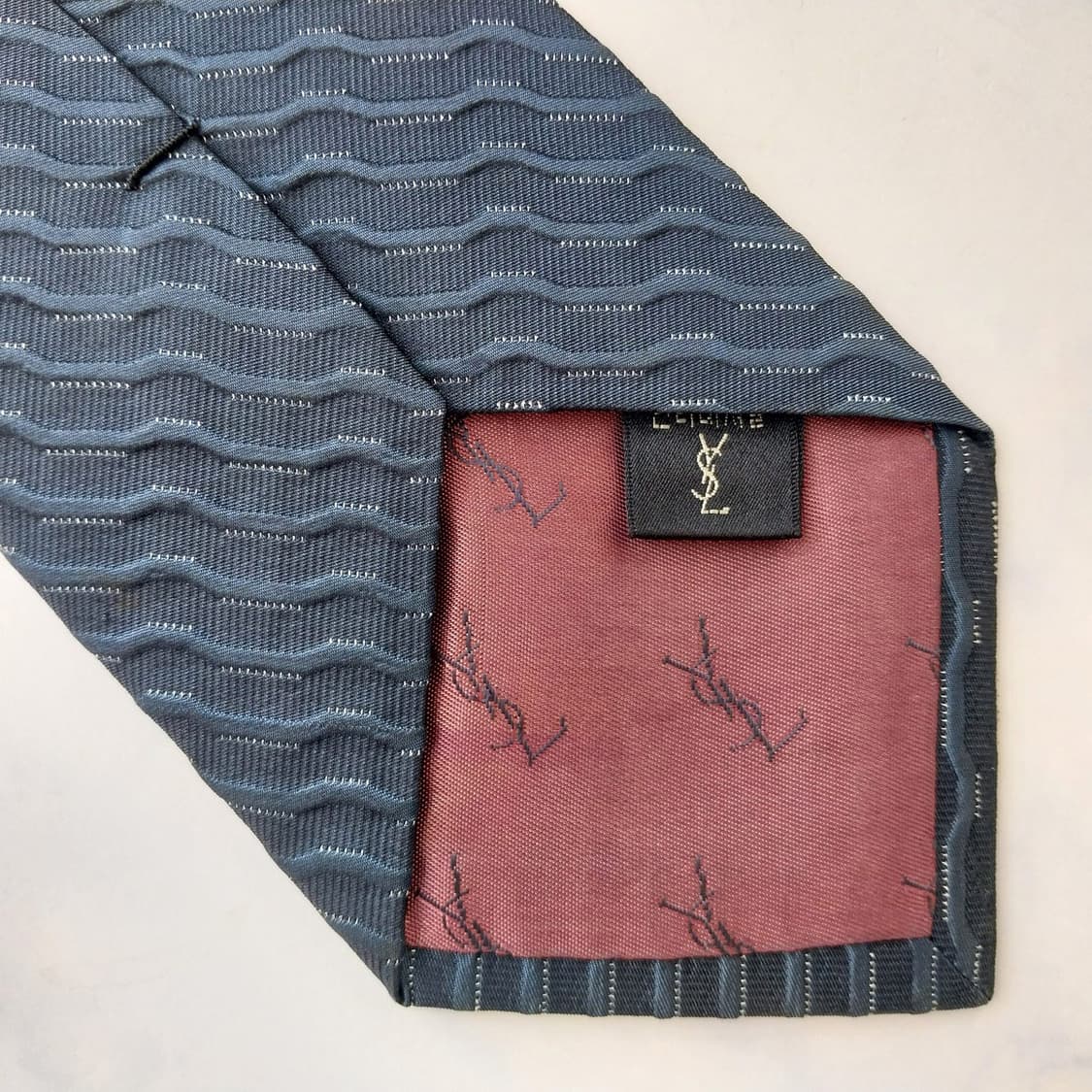 입생로랑 실크 네이비 웨이브 패턴 넥타이 9.3cm A등급 K2586 상품이미지6