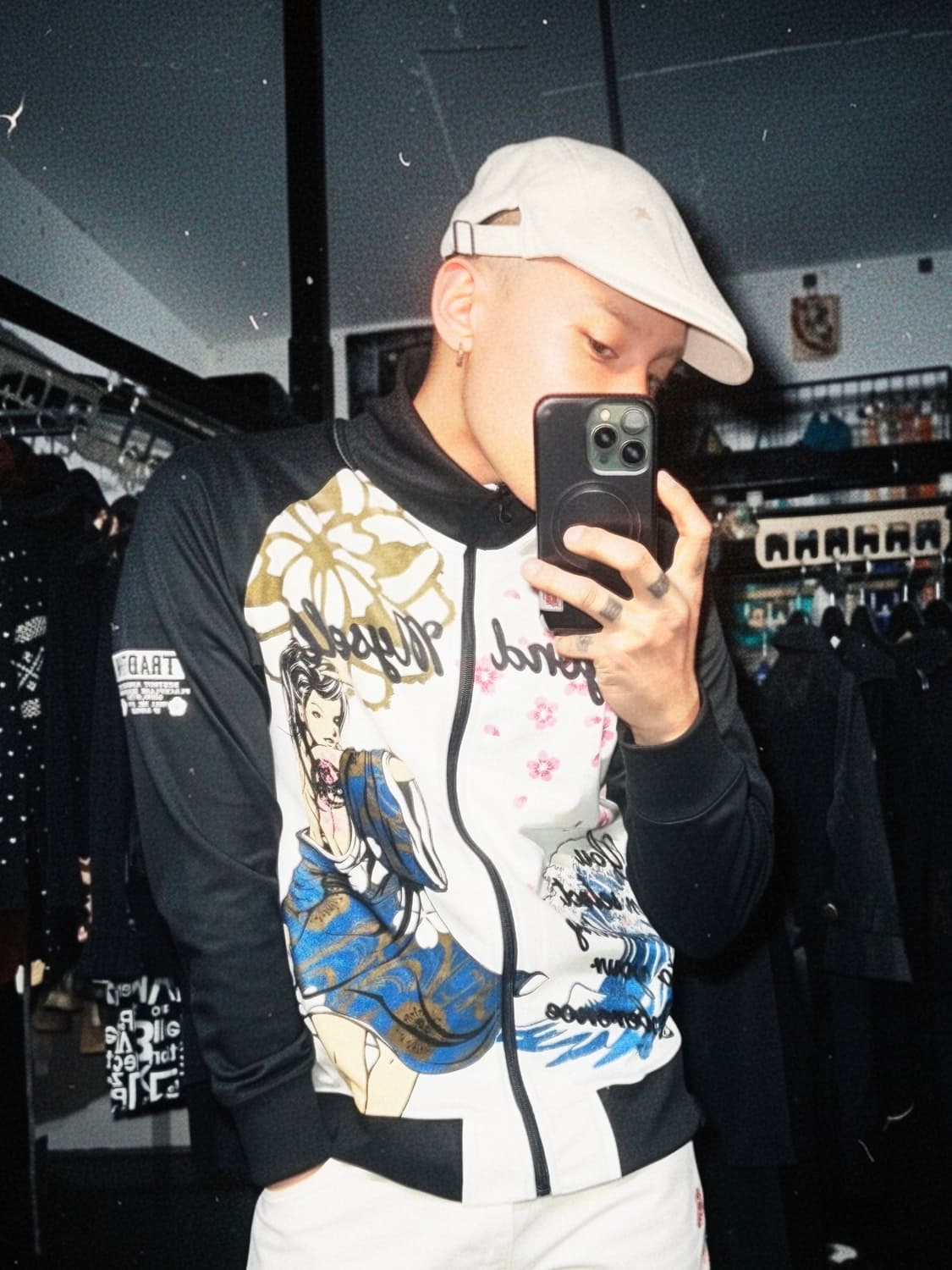 Burberry White Hunting Cap 상품이미지1