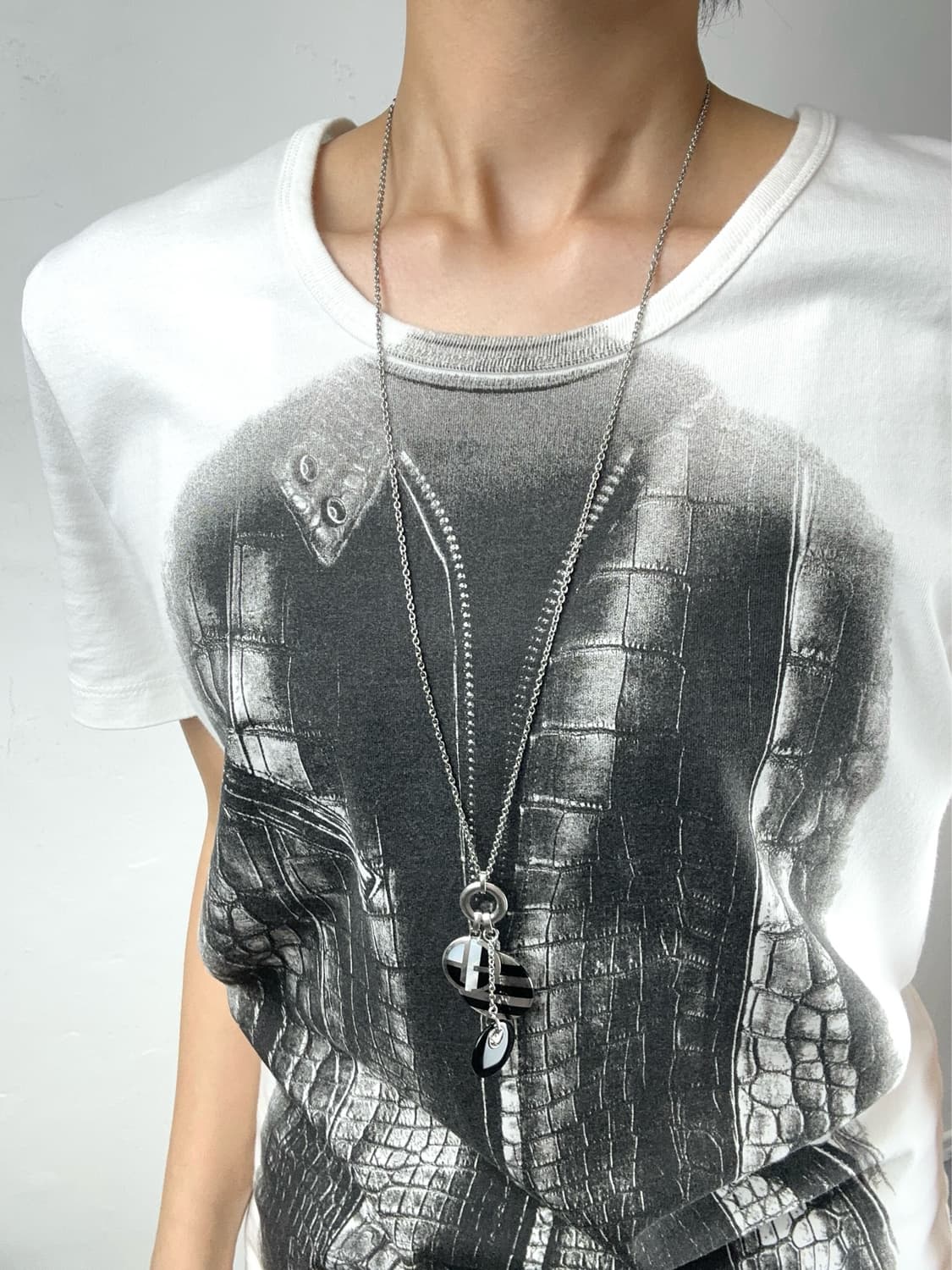 Emporio Armani Triple Charm Necklace  상품이미지2