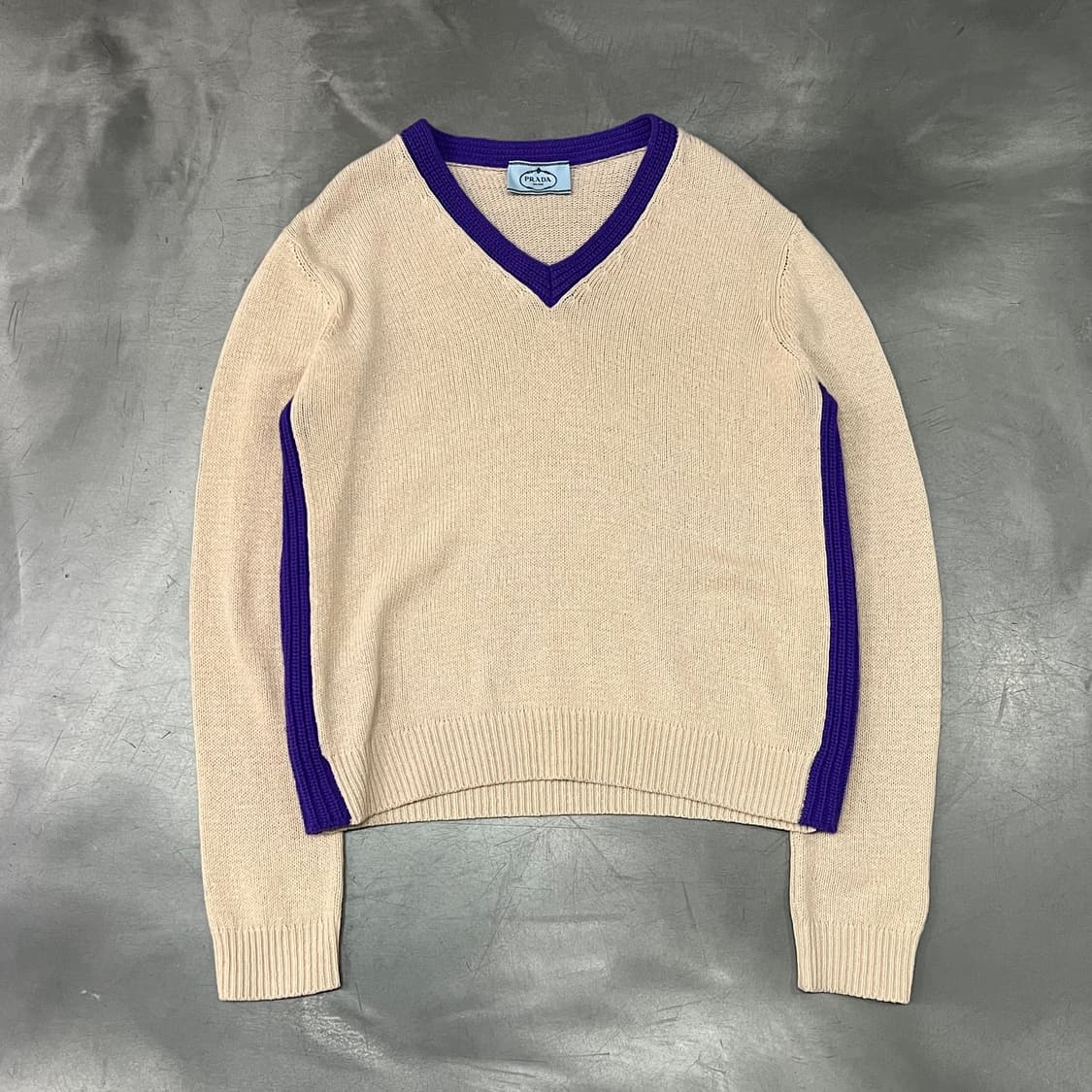  프라다 브이넥 니트 +명품감정서 y15615 상품이미지1