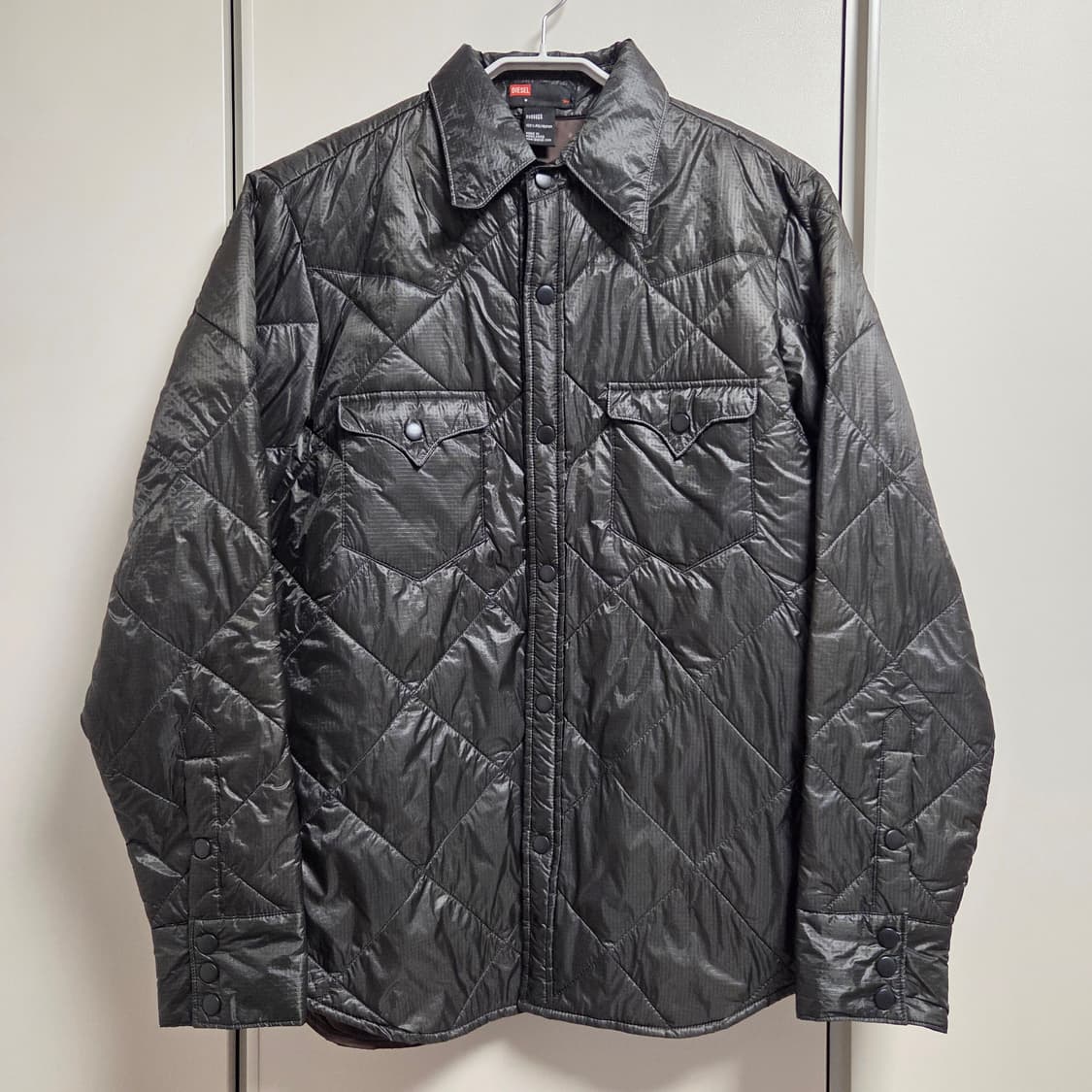 Diesel 디젤 경량패딩 셔켓 M-L(95-100) 상품이미지1