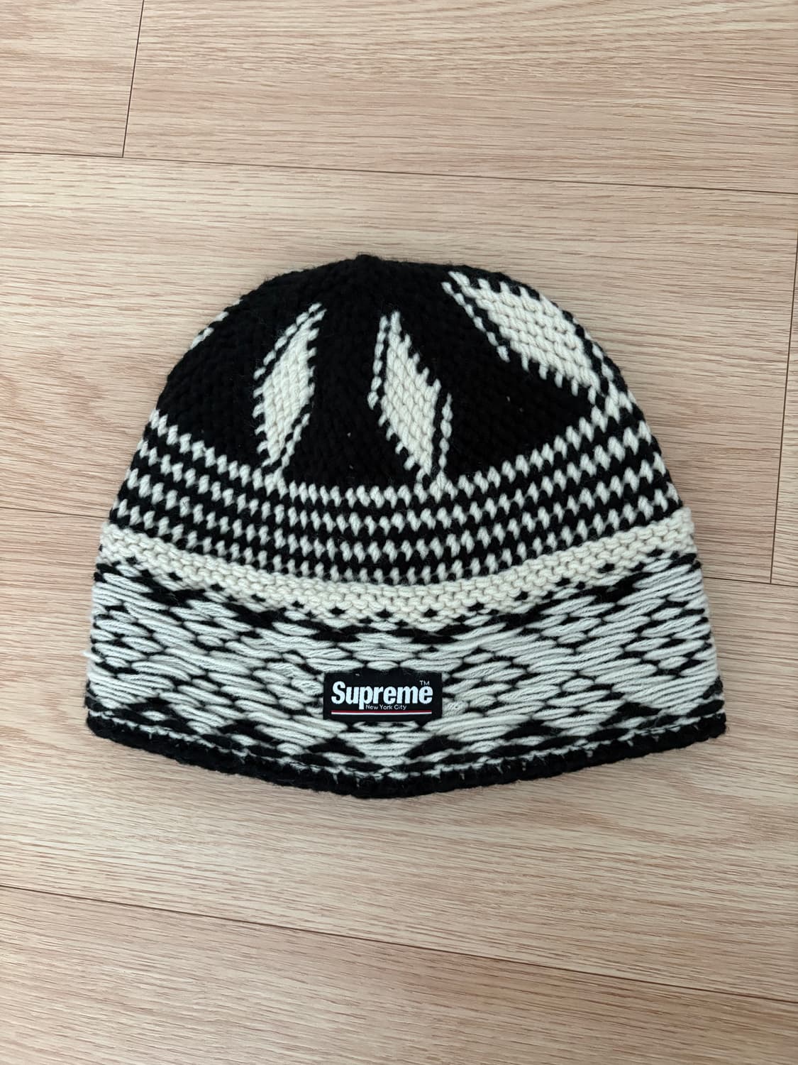 Supreme Diamond Beanie Black 상품이미지2