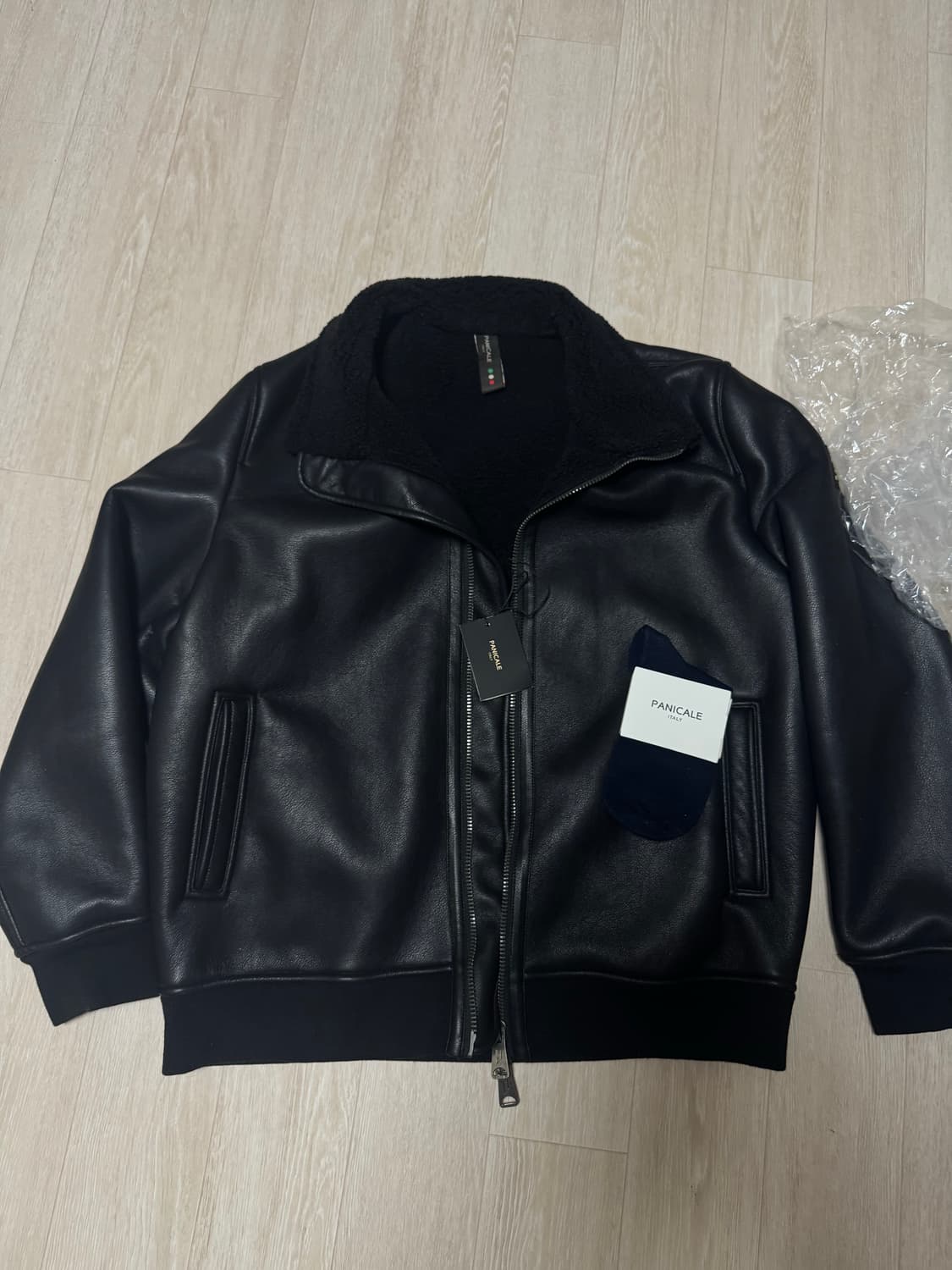 빠니깔레 블랙 피유 레더 하이넥 무스탕 자켓 L 상품이미지2