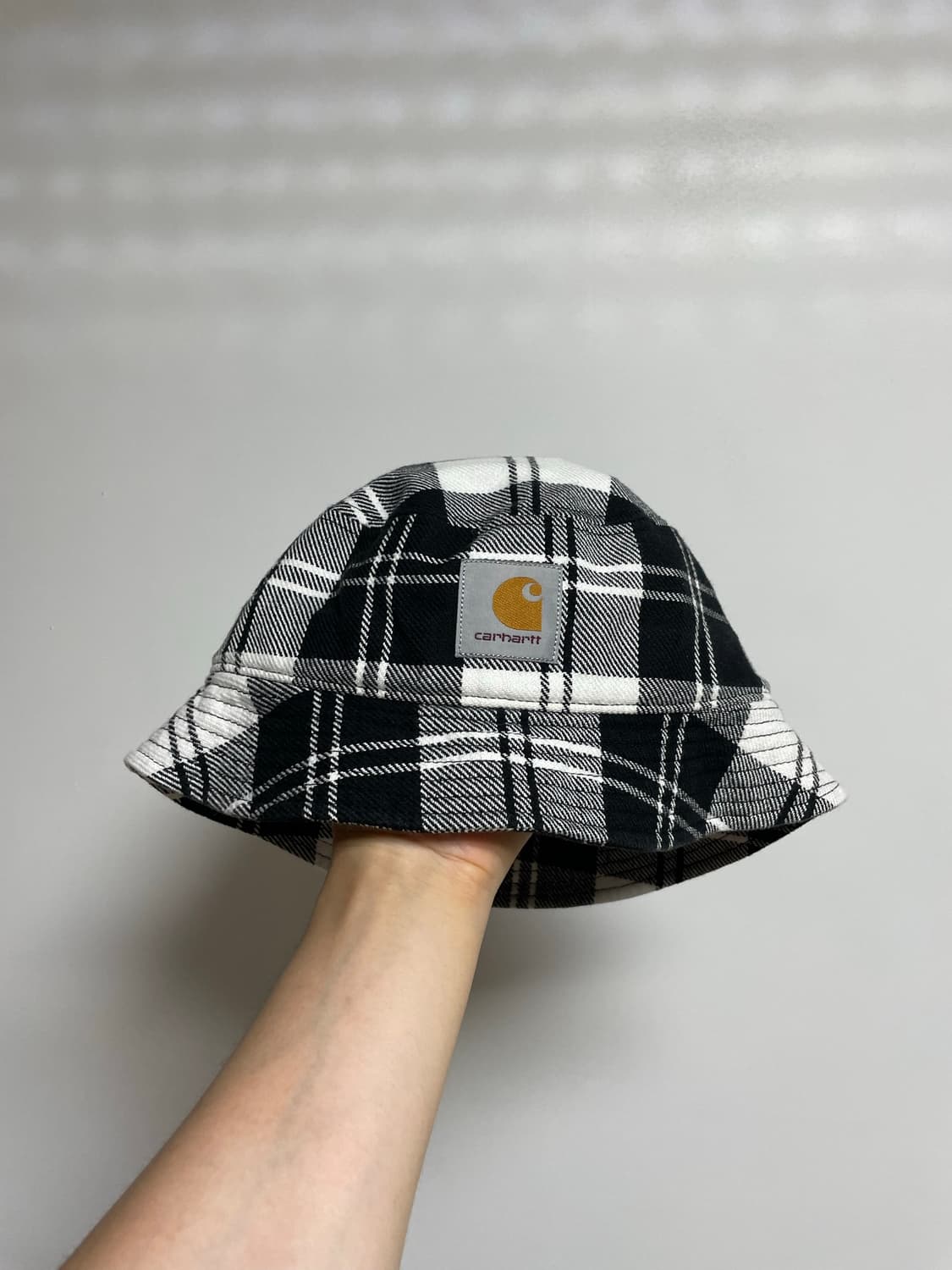 칼하트wip 체크 버킷햇(L/XL) 상품이미지1