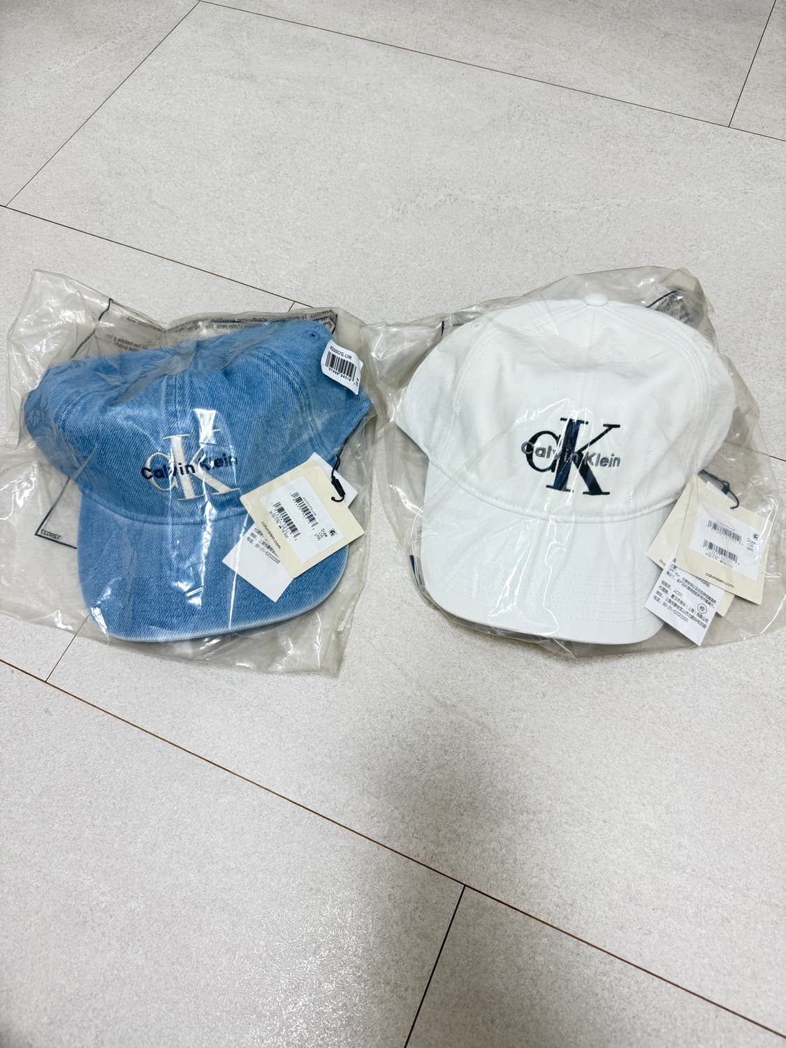 캘빈클라인 화이트 / 데님 볼캡 새상품 상품이미지1