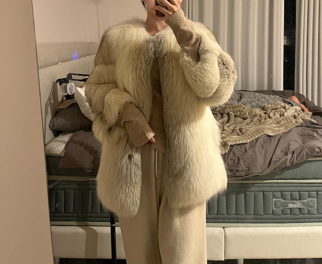 사가폭스 퍼자켓 최상급 sagafox 폭스퍼코트 폼폼이 상품이미지1