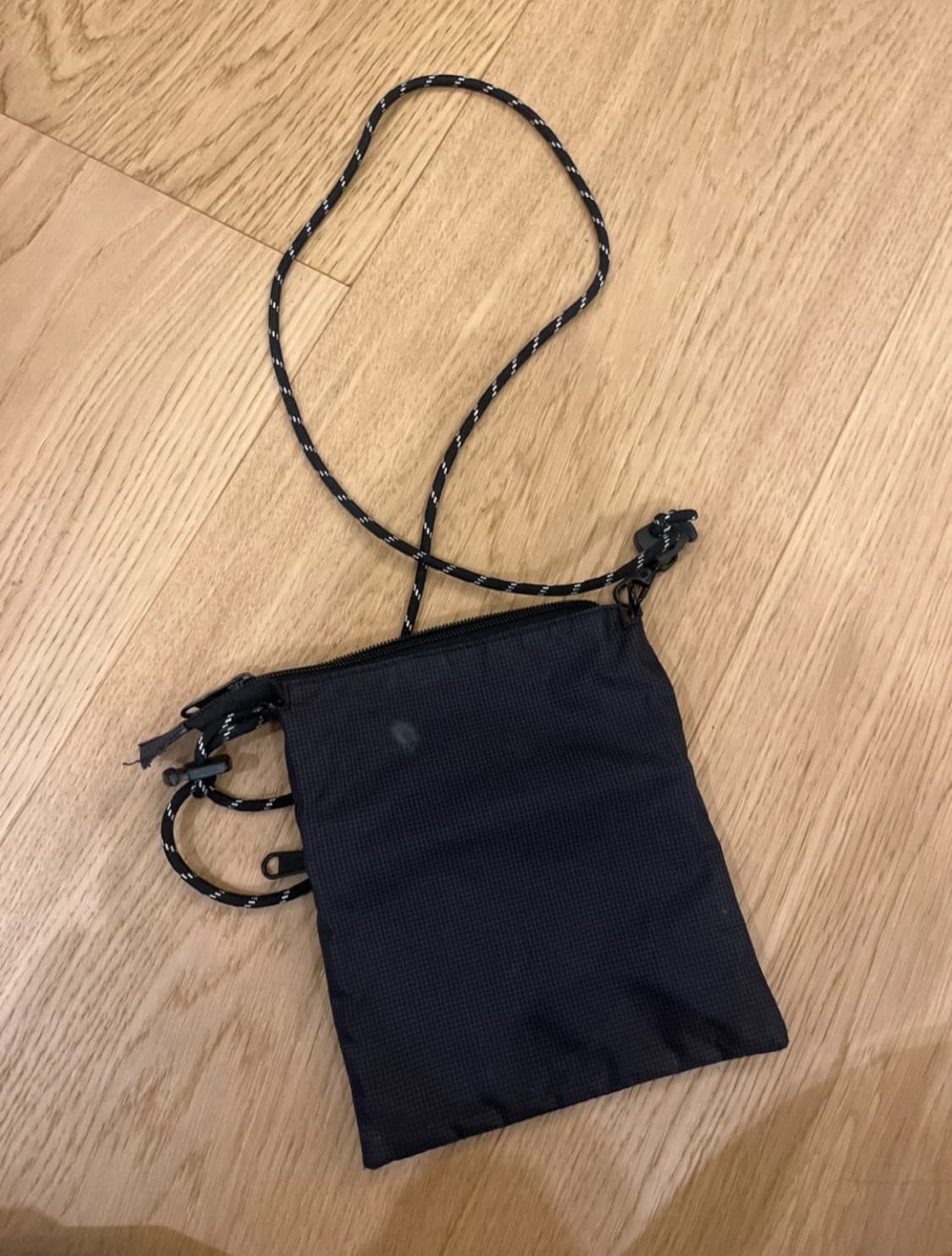 미니멀프로젝트 크로스백 상품이미지2