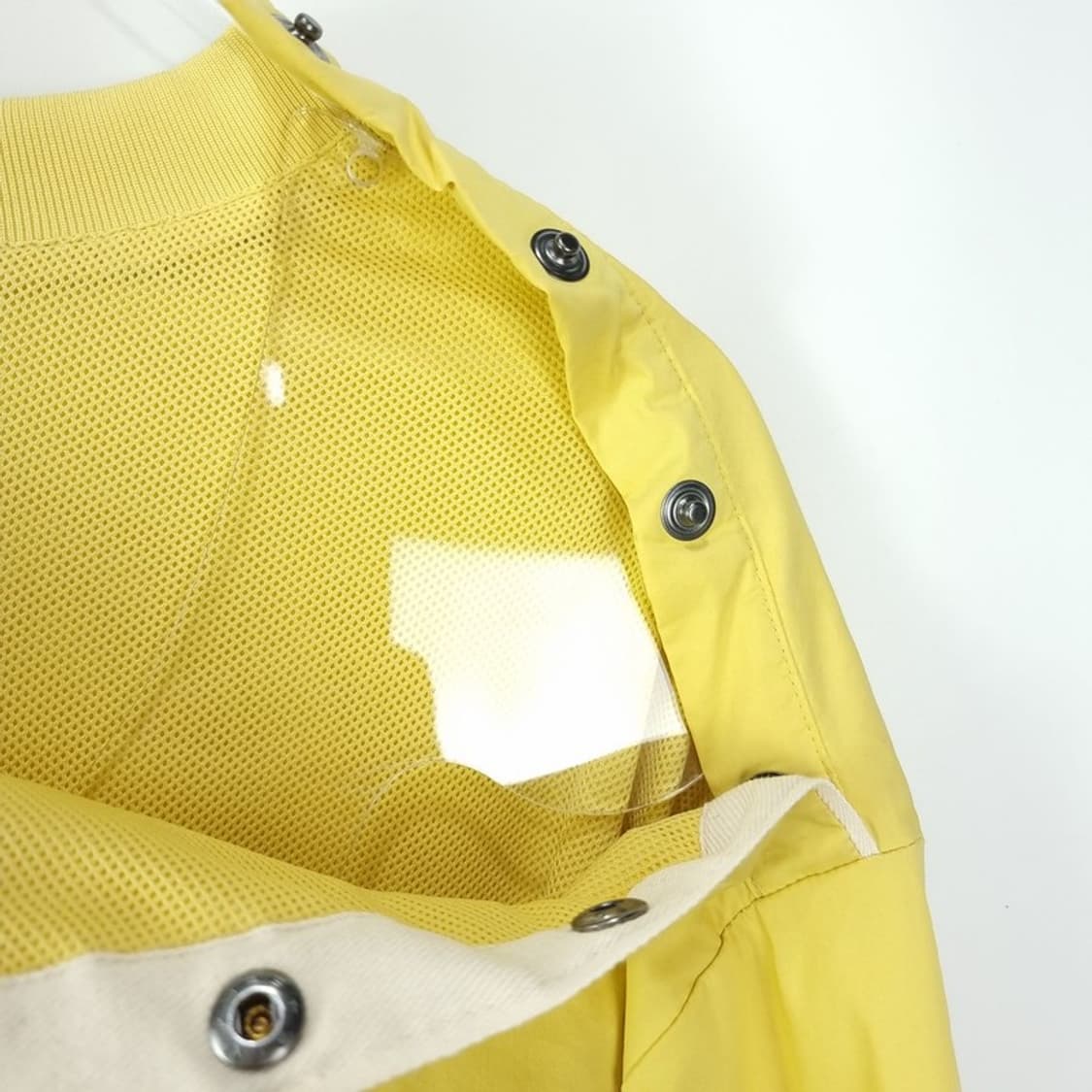 [나이키] 숄더 스냅 버튼 오버핏 바람막이 아노락 자켓 레몬 M20027 상품이미지7