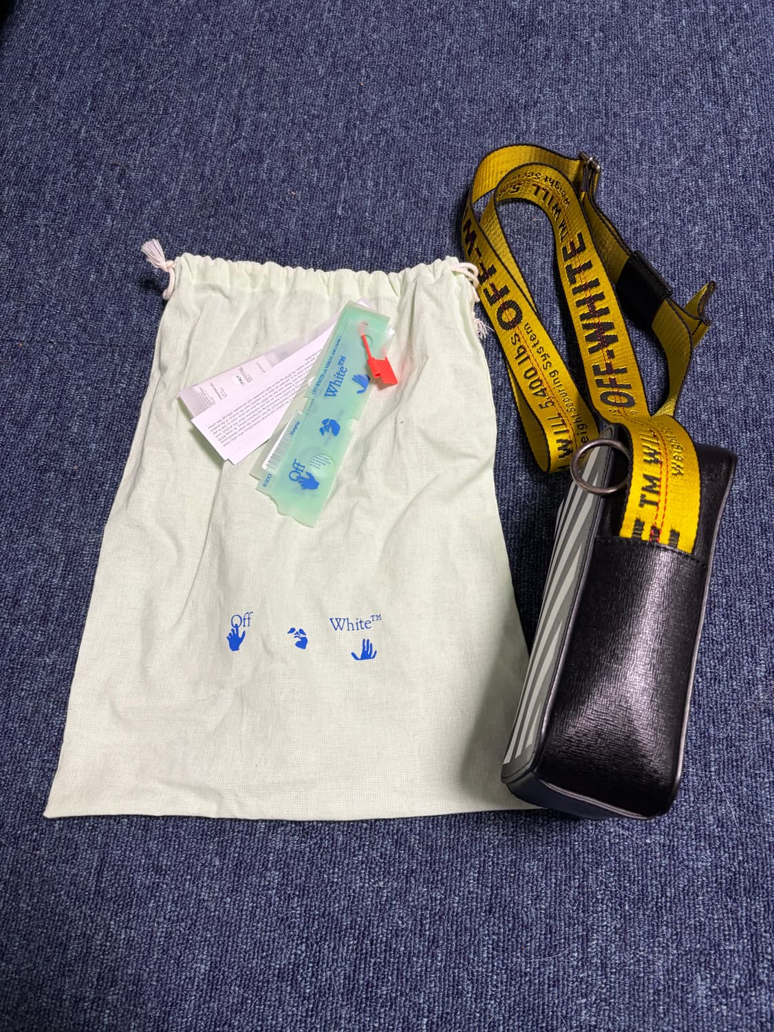 오프화이트 미니백 상품이미지3