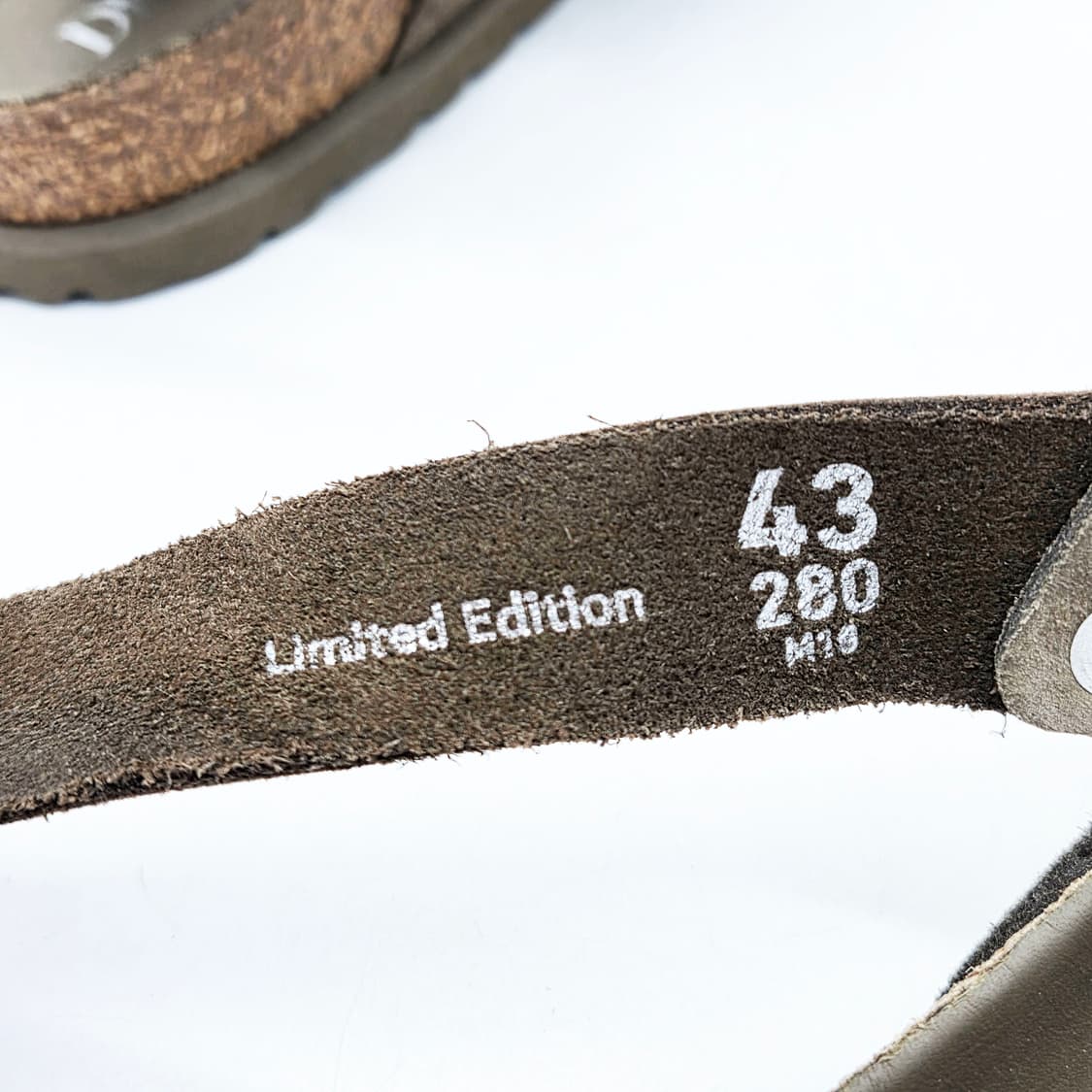  디올 x 버켄스탁 밀라노 샌들 카키 누벅 카프스킨 (43)  상품이미지6