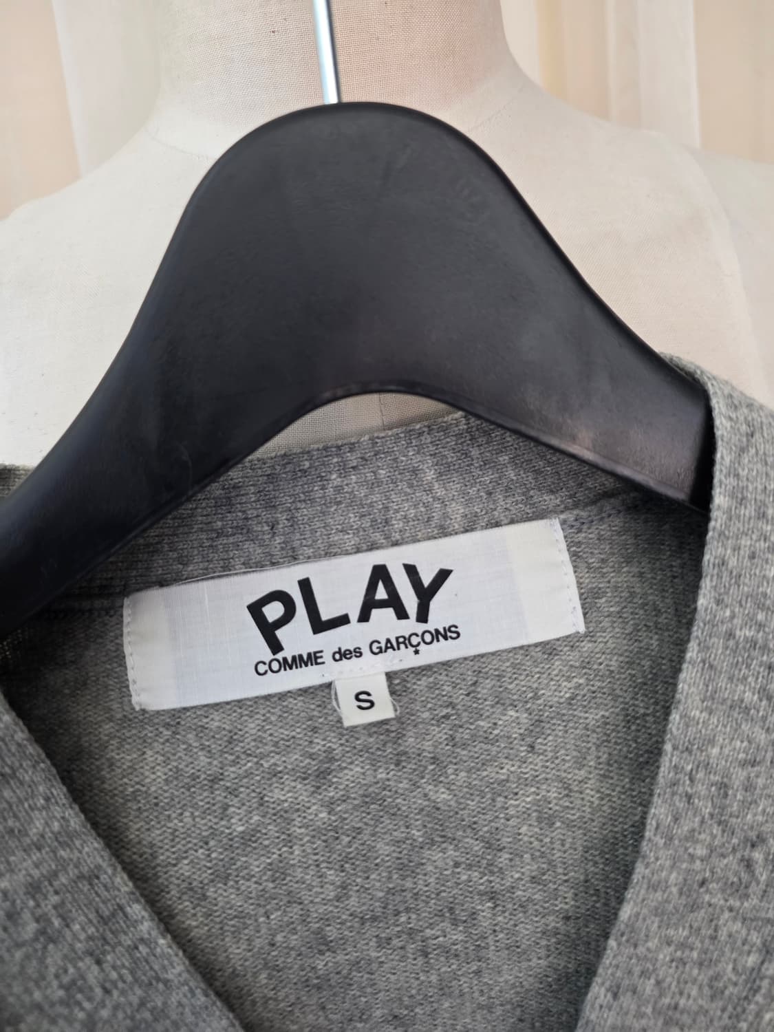 꼼데가르송 PLAY 가디건 그레이 S 상품이미지2