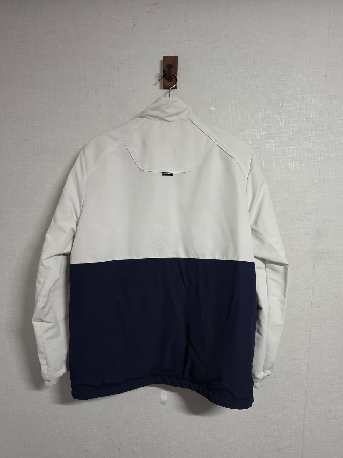 엄브로 빅로고 리버시블 바람막이 후리스 95 상품이미지2